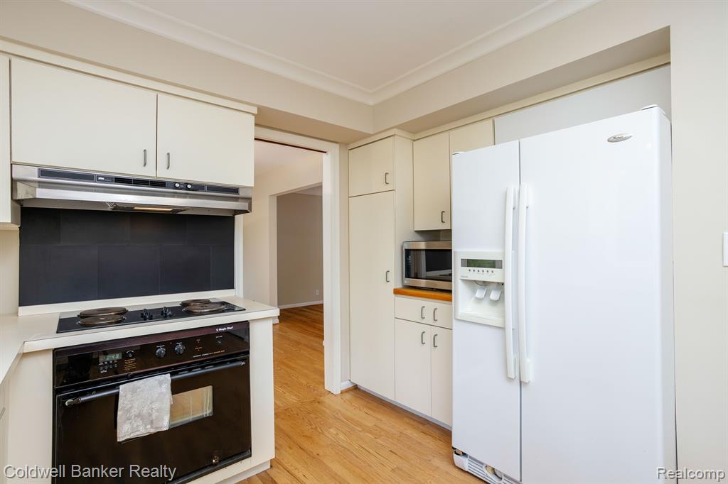 732 Westchester Way, Birmingham, MI 48009