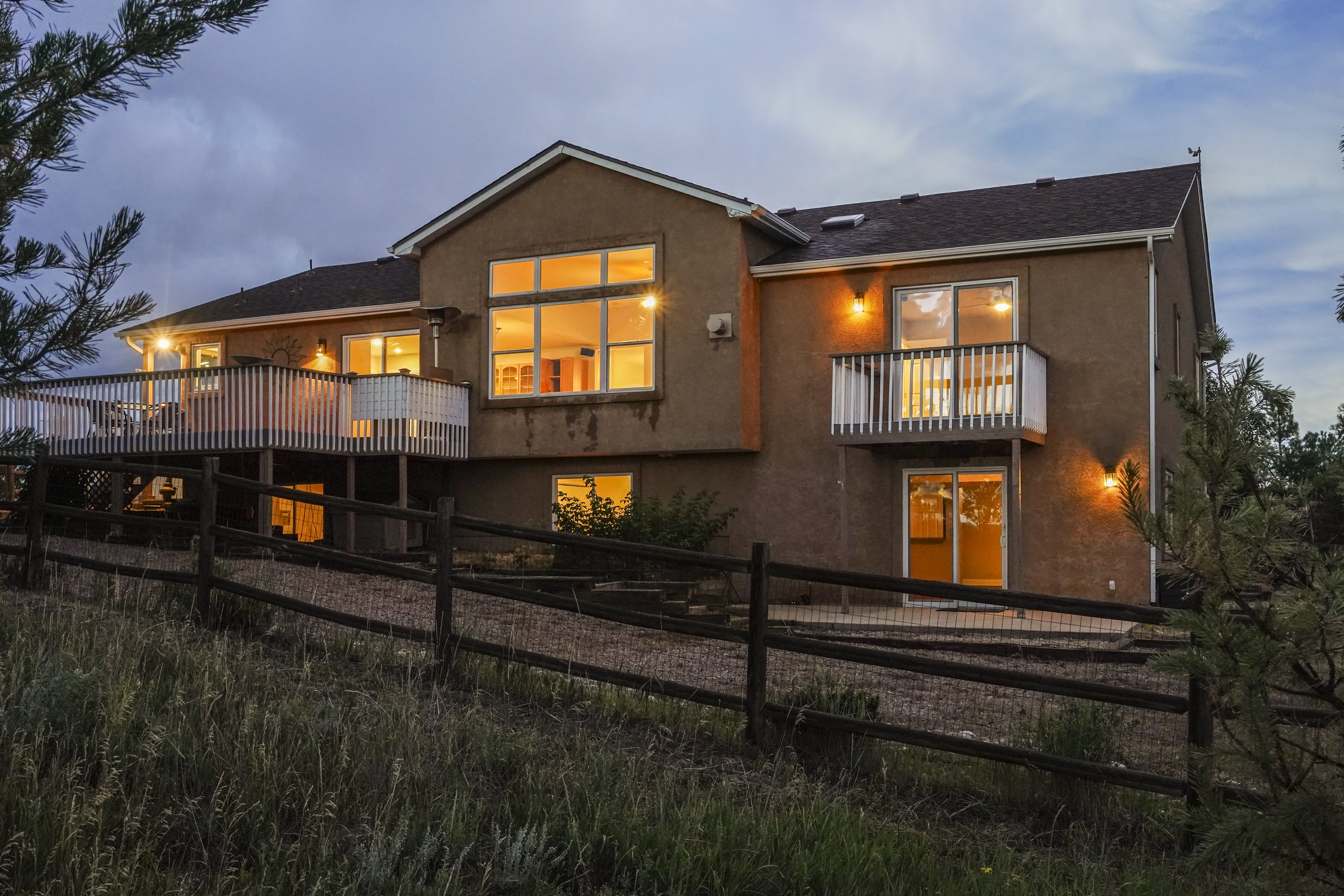 Impressive Black Forest rancher with sweeping Pikes Peak and mountain views