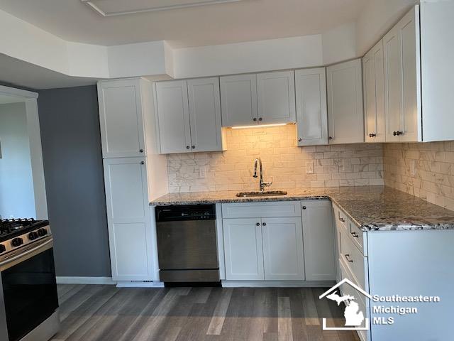 Leona St, Garden City, MI 48135 #1