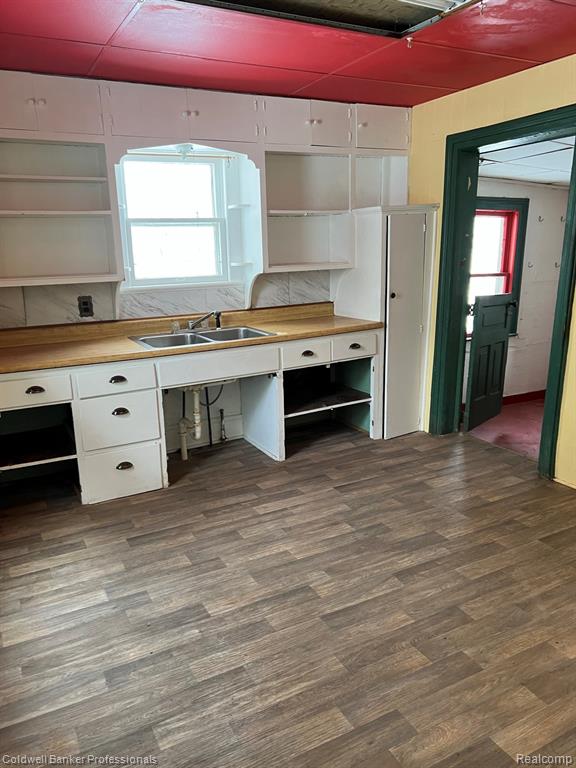 Michigan St, Lapeer, MI 48446