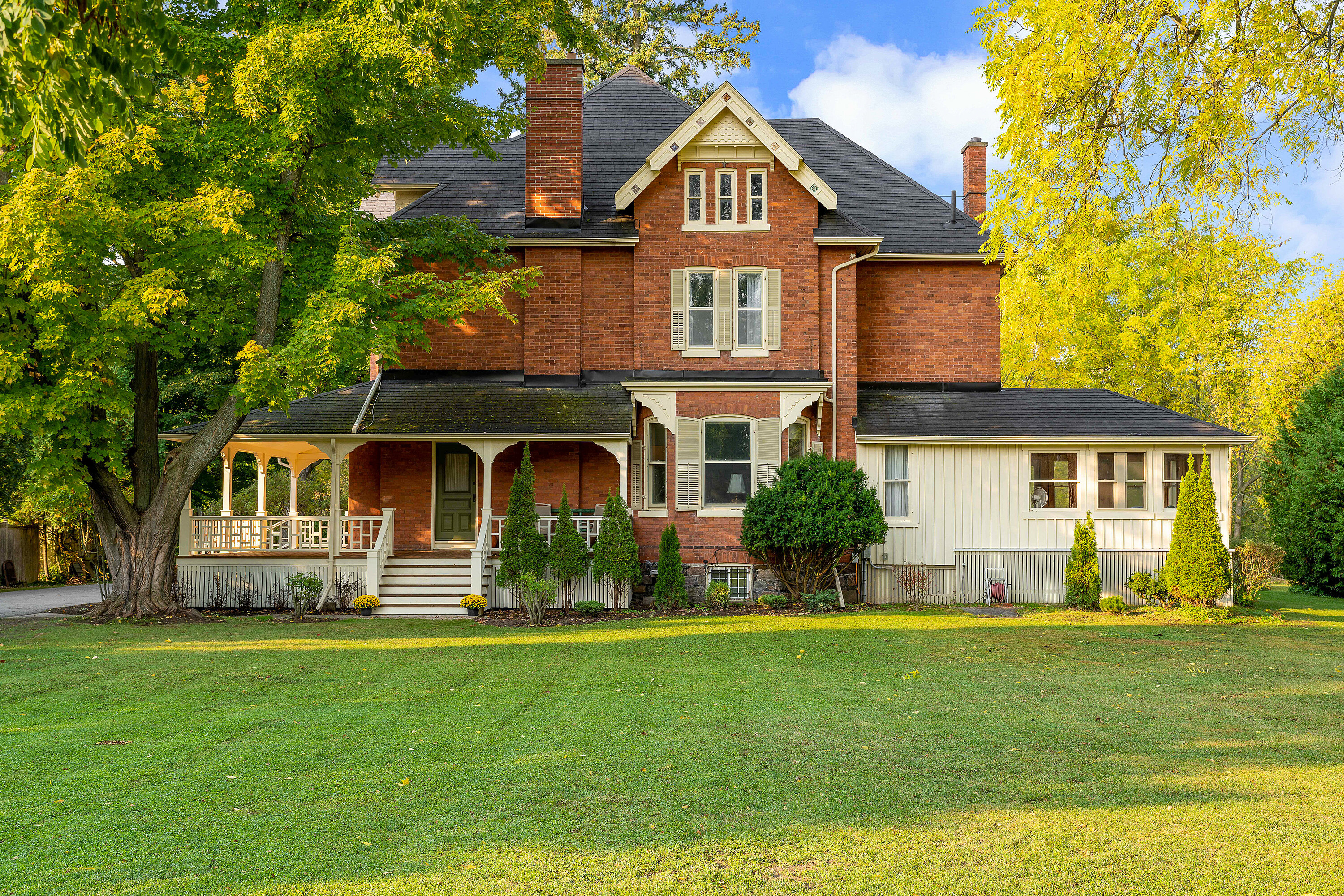 1890's Victorian Manor