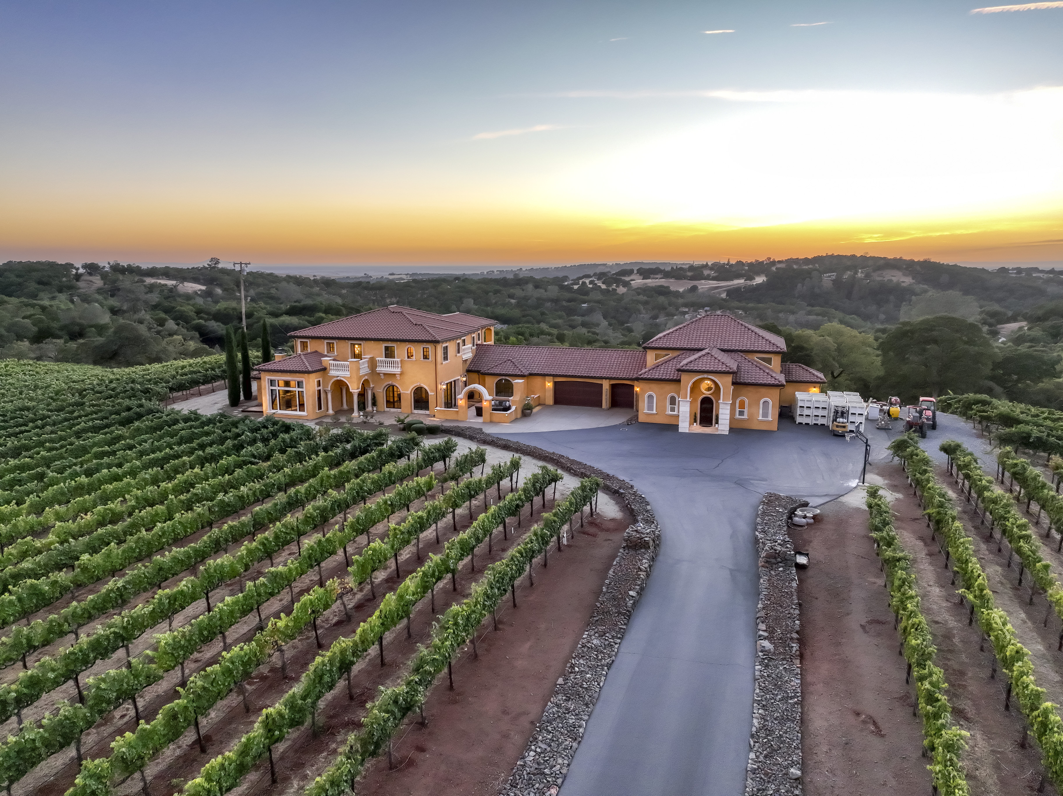 100 Shultz Vineyard Road, Shingle Springs, CA 95682