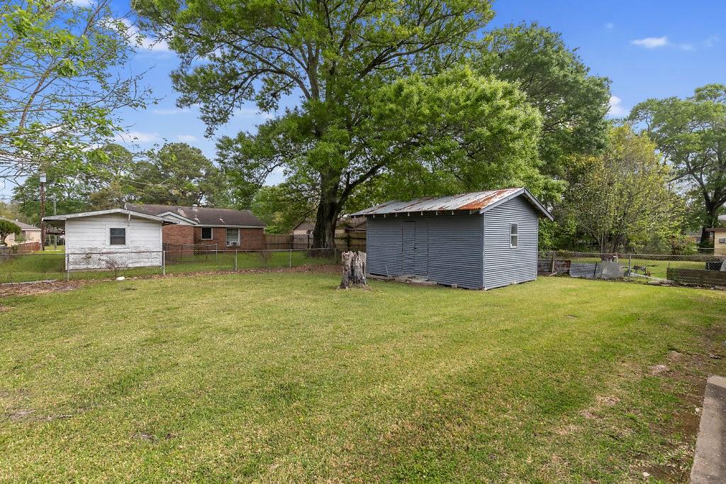 12th St, Lake Charles, LA 70601