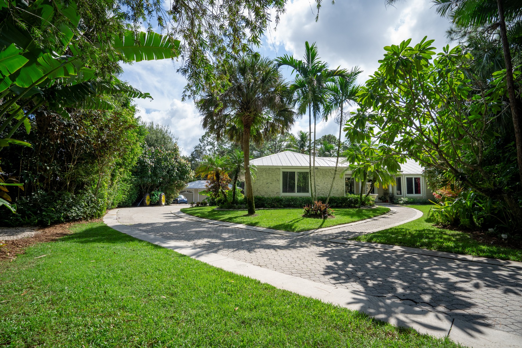 17732 Alexander Run, Jupiter, FL