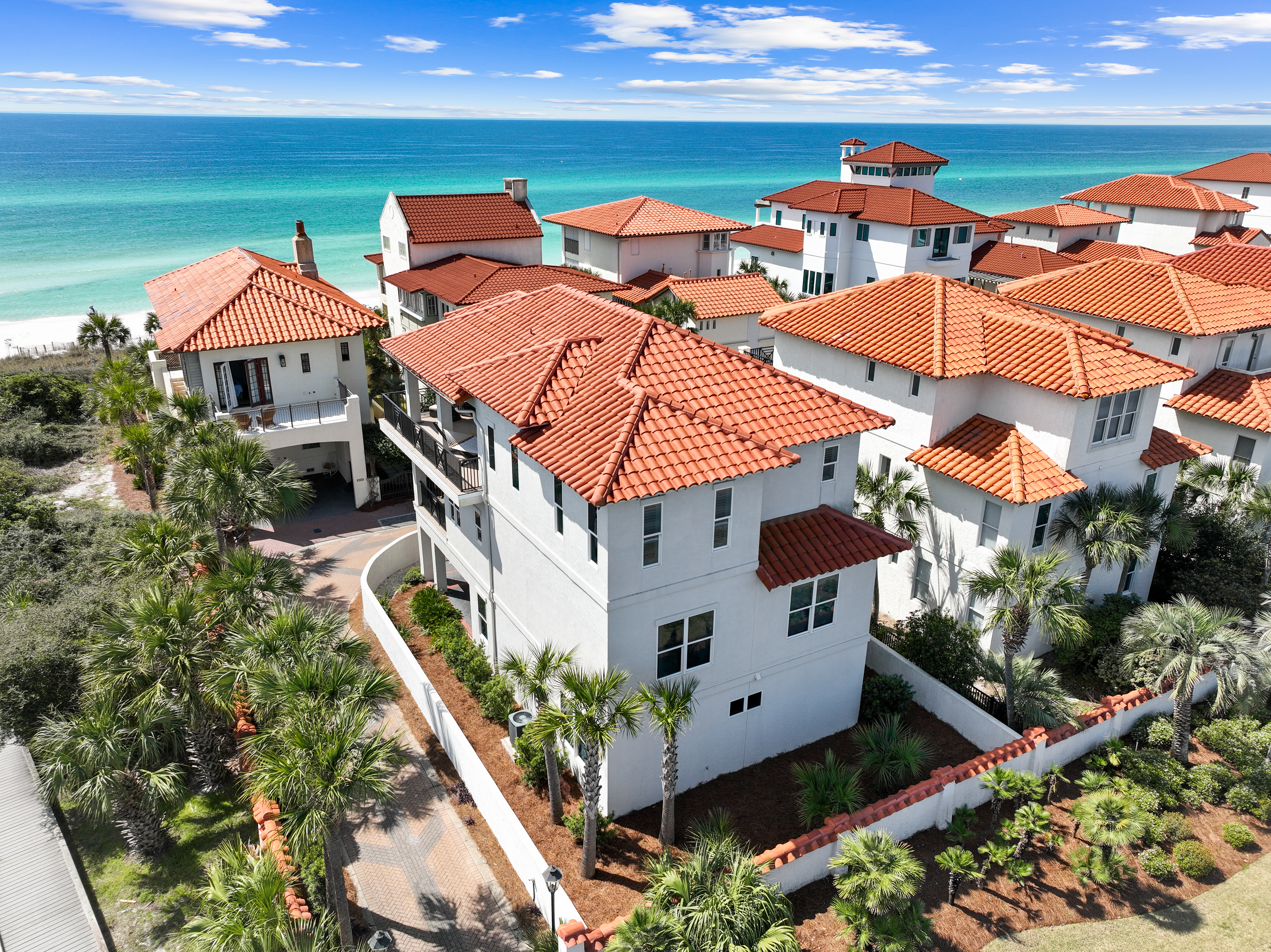 Phenomenal Beach House With Deep Balconies And Gulf Views