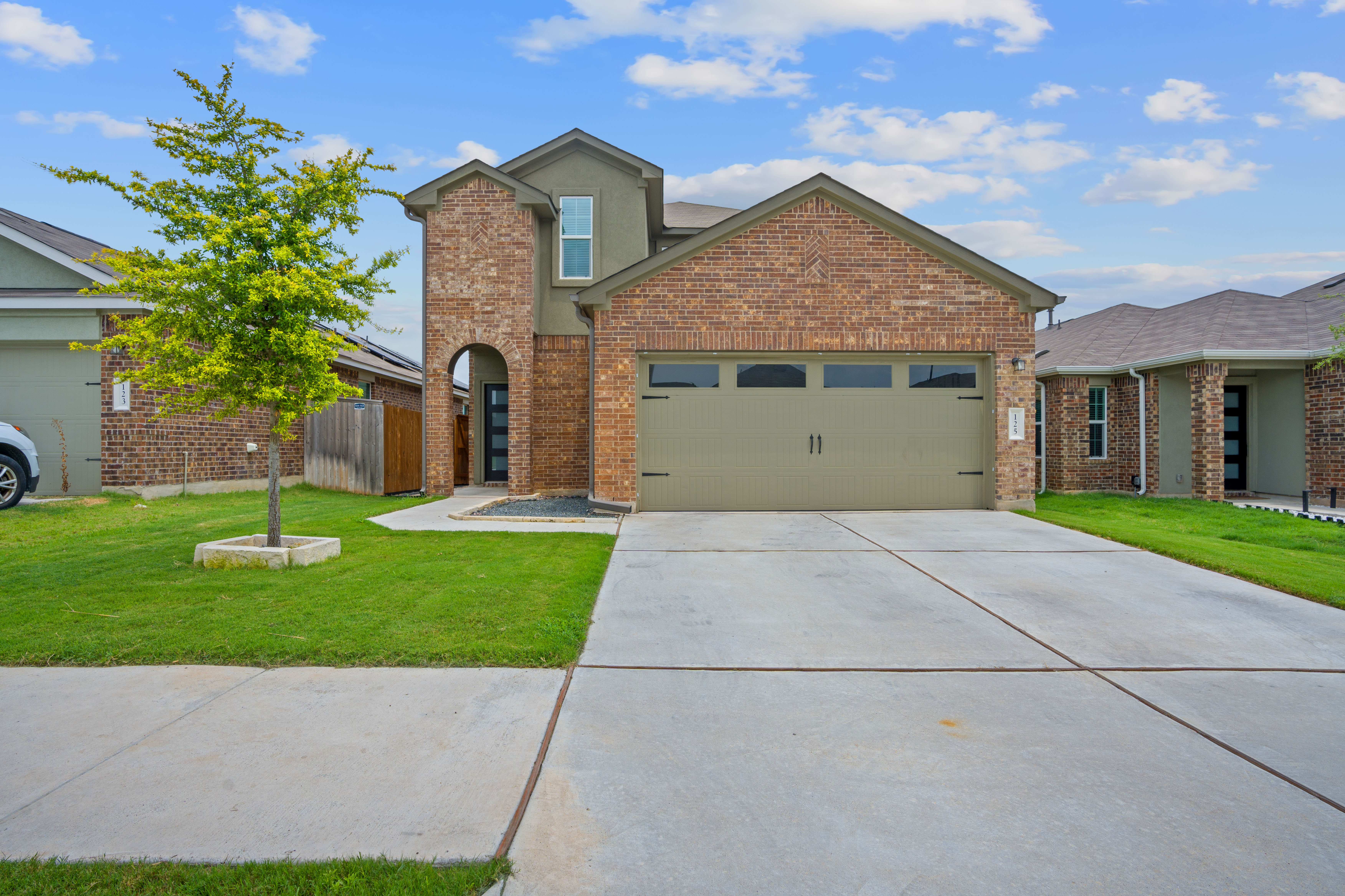 125 Milliner Loop, Hutto, TX 78634