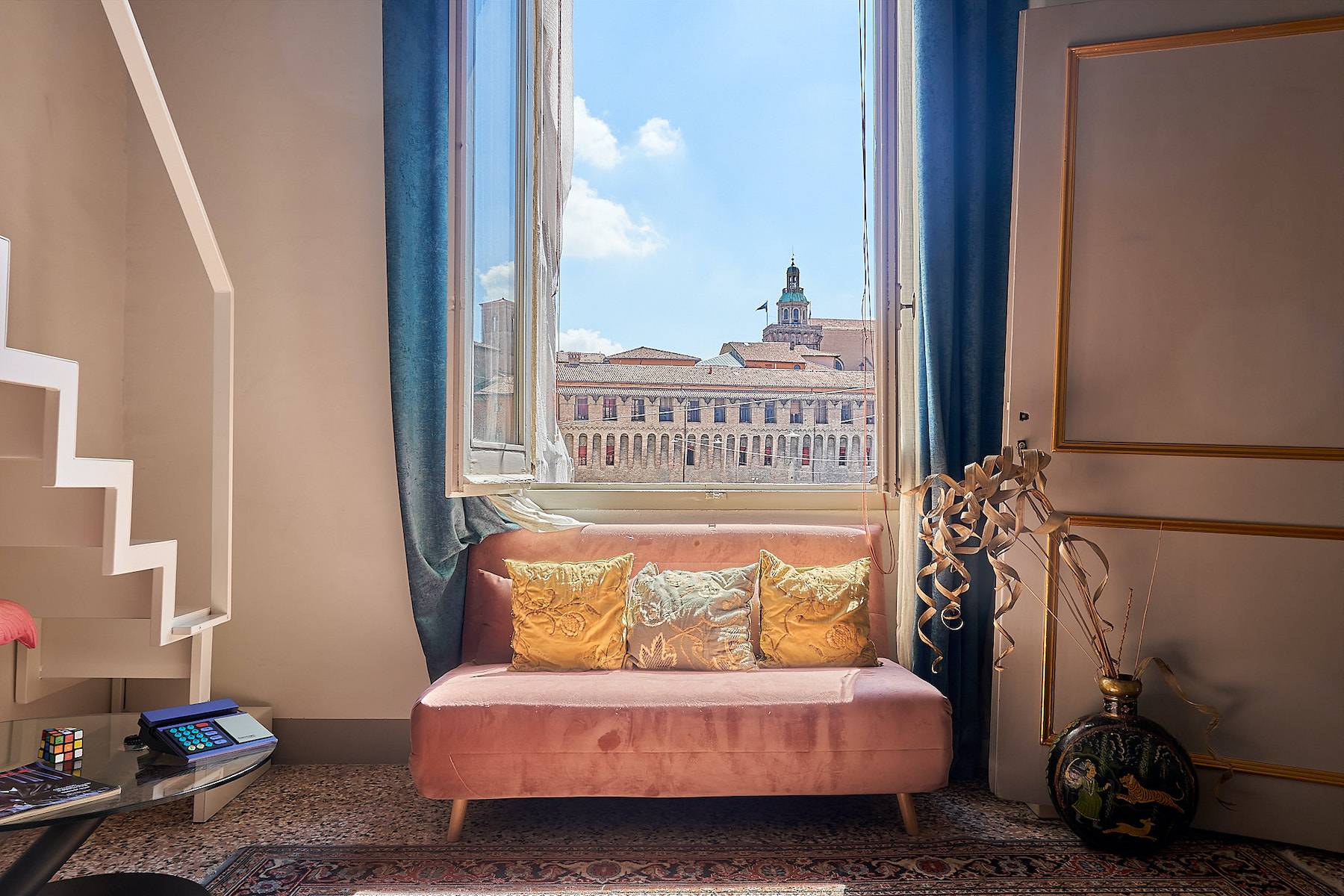 Wonderful apartment in the historic center of Bologna