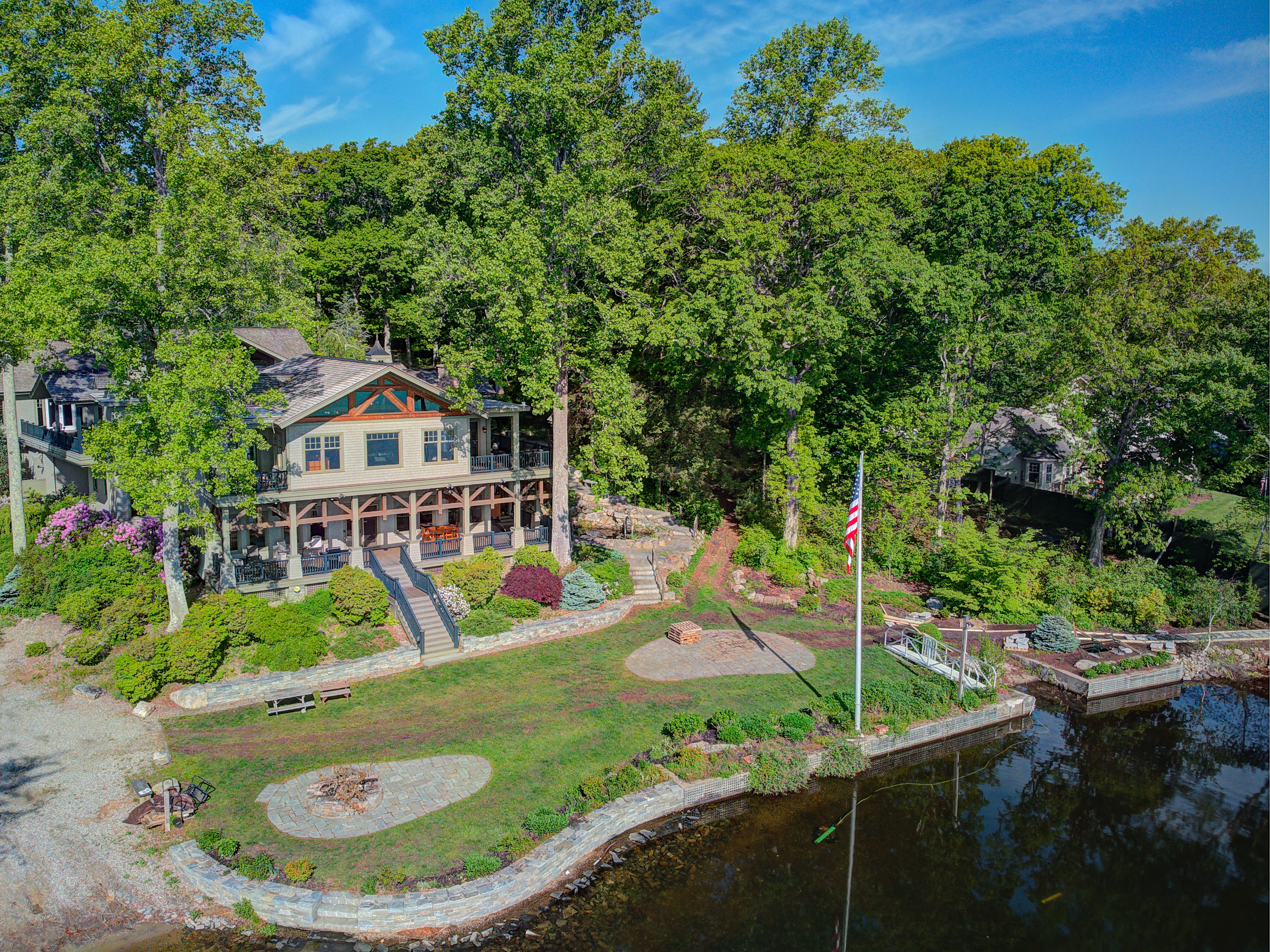 Grand lakefront estate on Gardner Lake