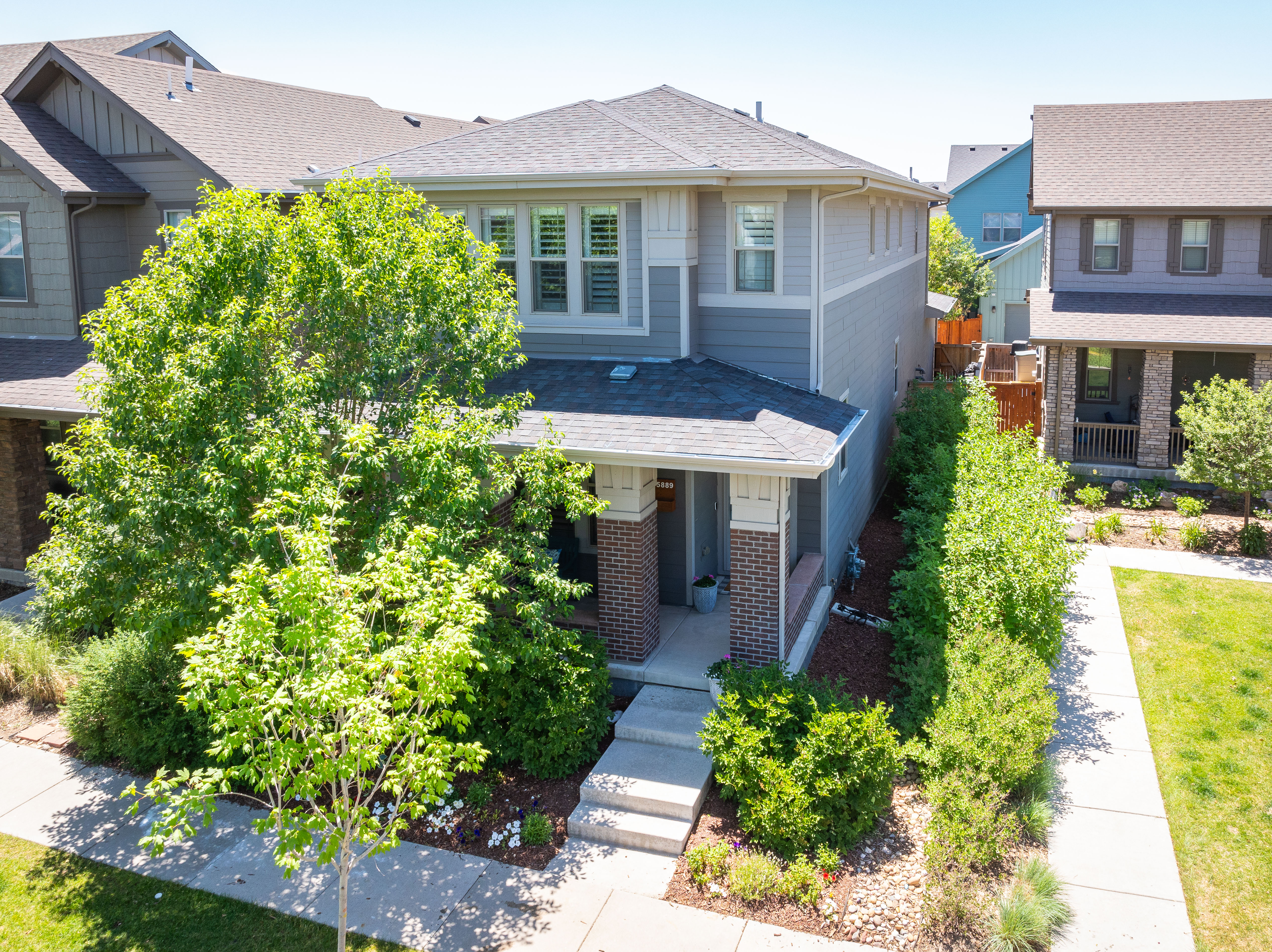 Impeccable Stapleton Courtyard-Home