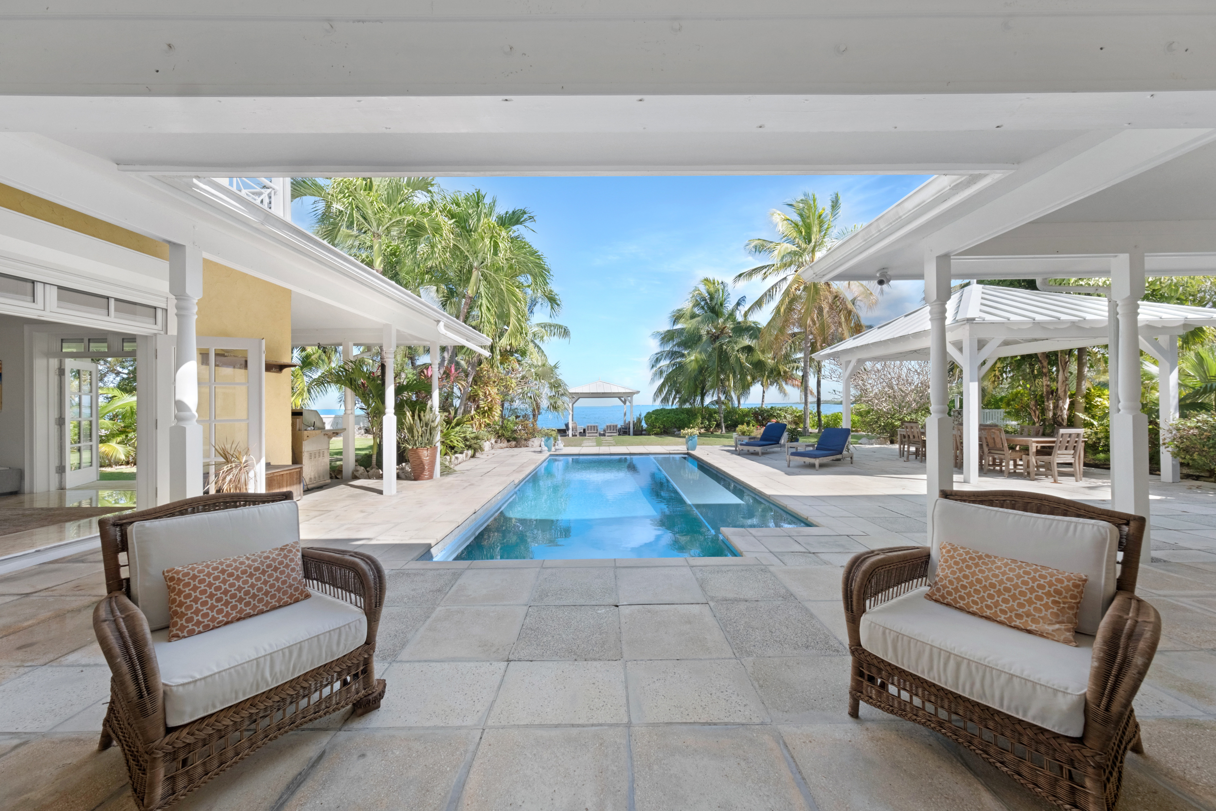 Fruit Bowl - Caribbean Chic Waterfront Home on North Sound