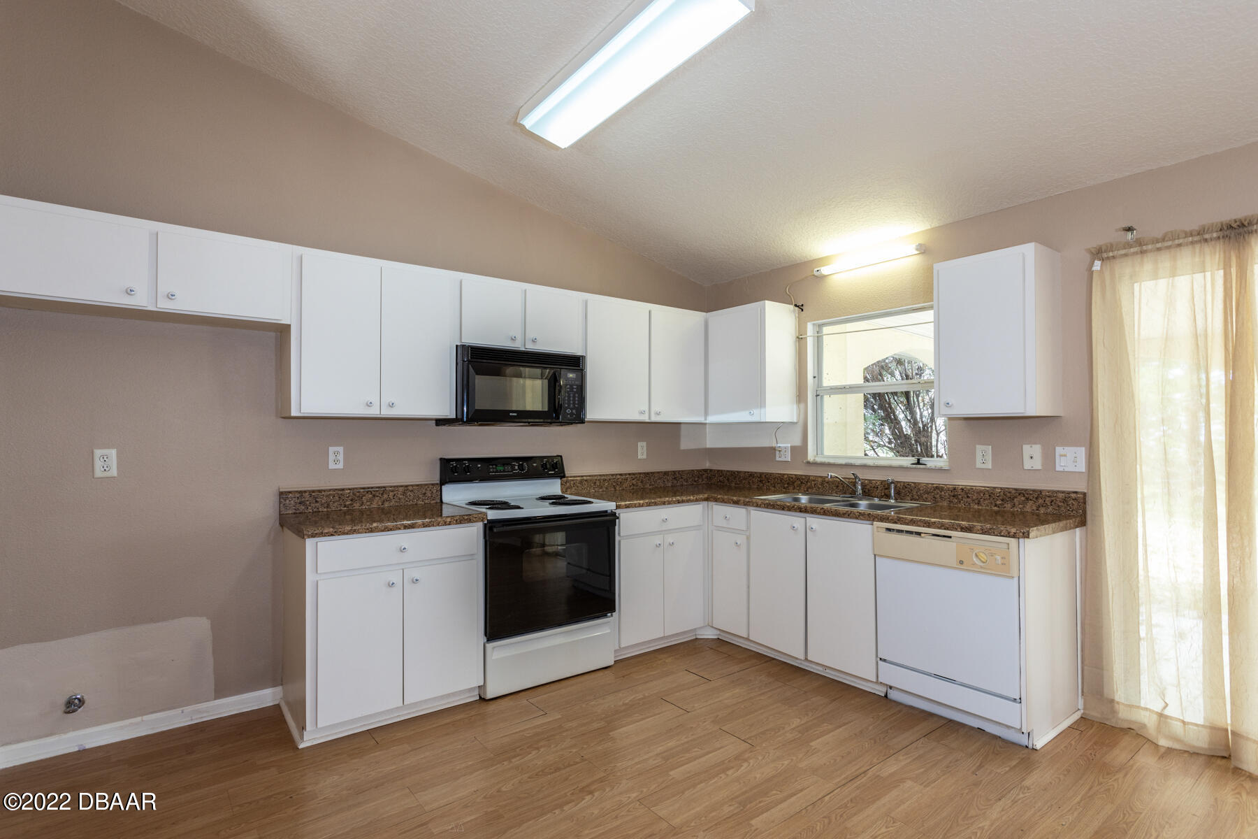 Russo Dr, Palm Coast, FL 32164