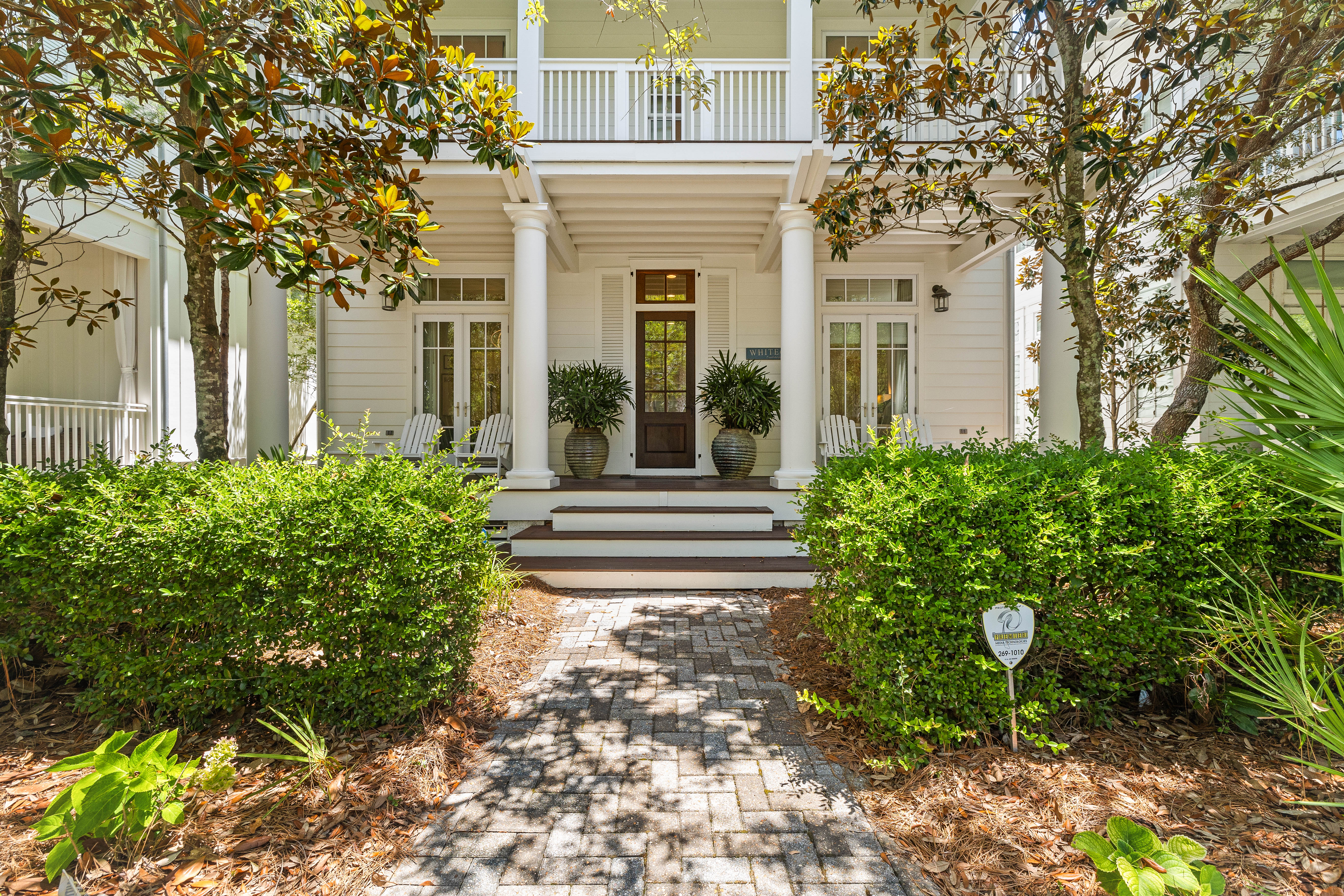 Town Center Home With Carriage House Near WaterColor Beach Club