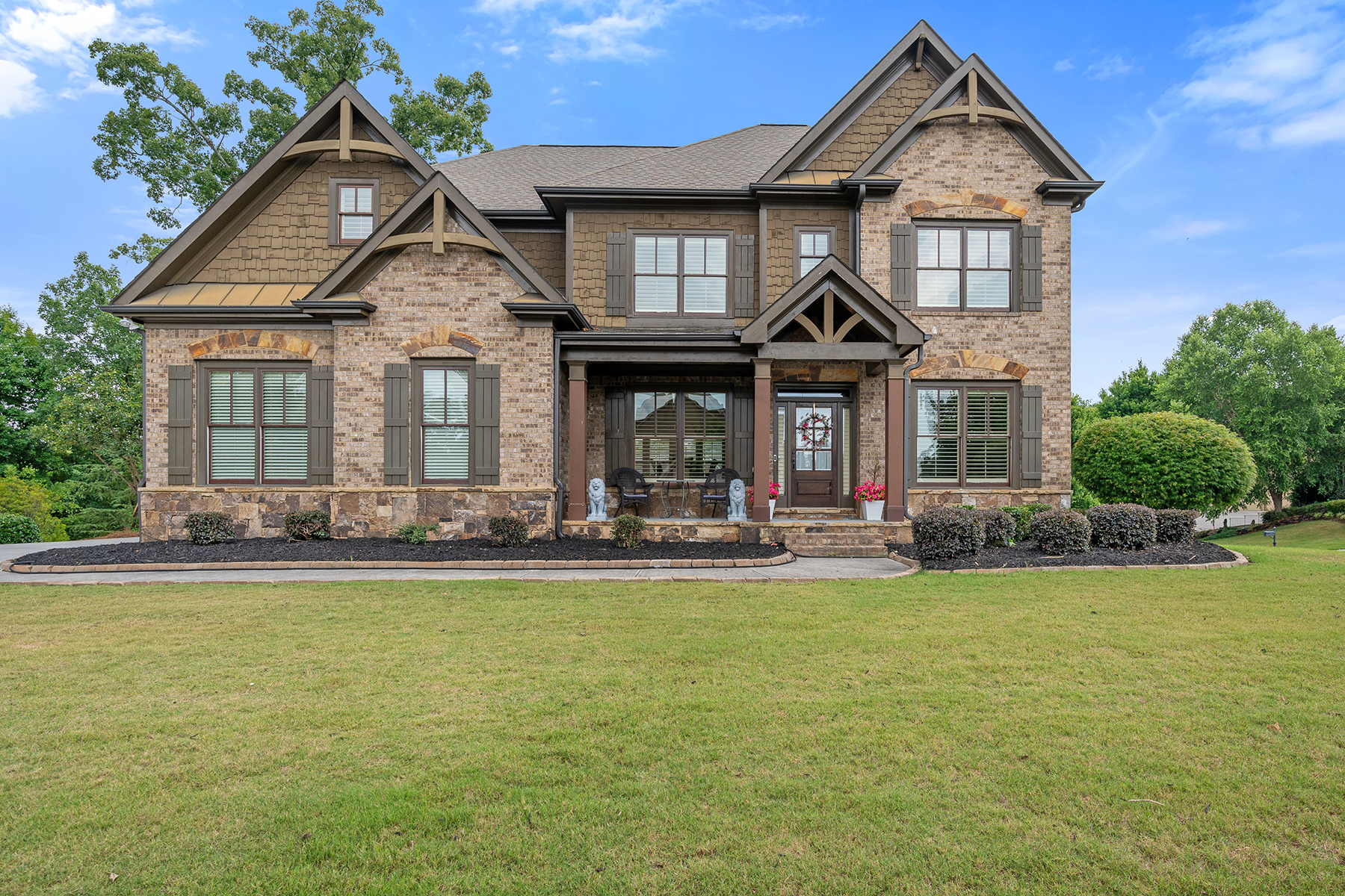 Stunning Executive Residence in the Gated Stonewater Creek Community