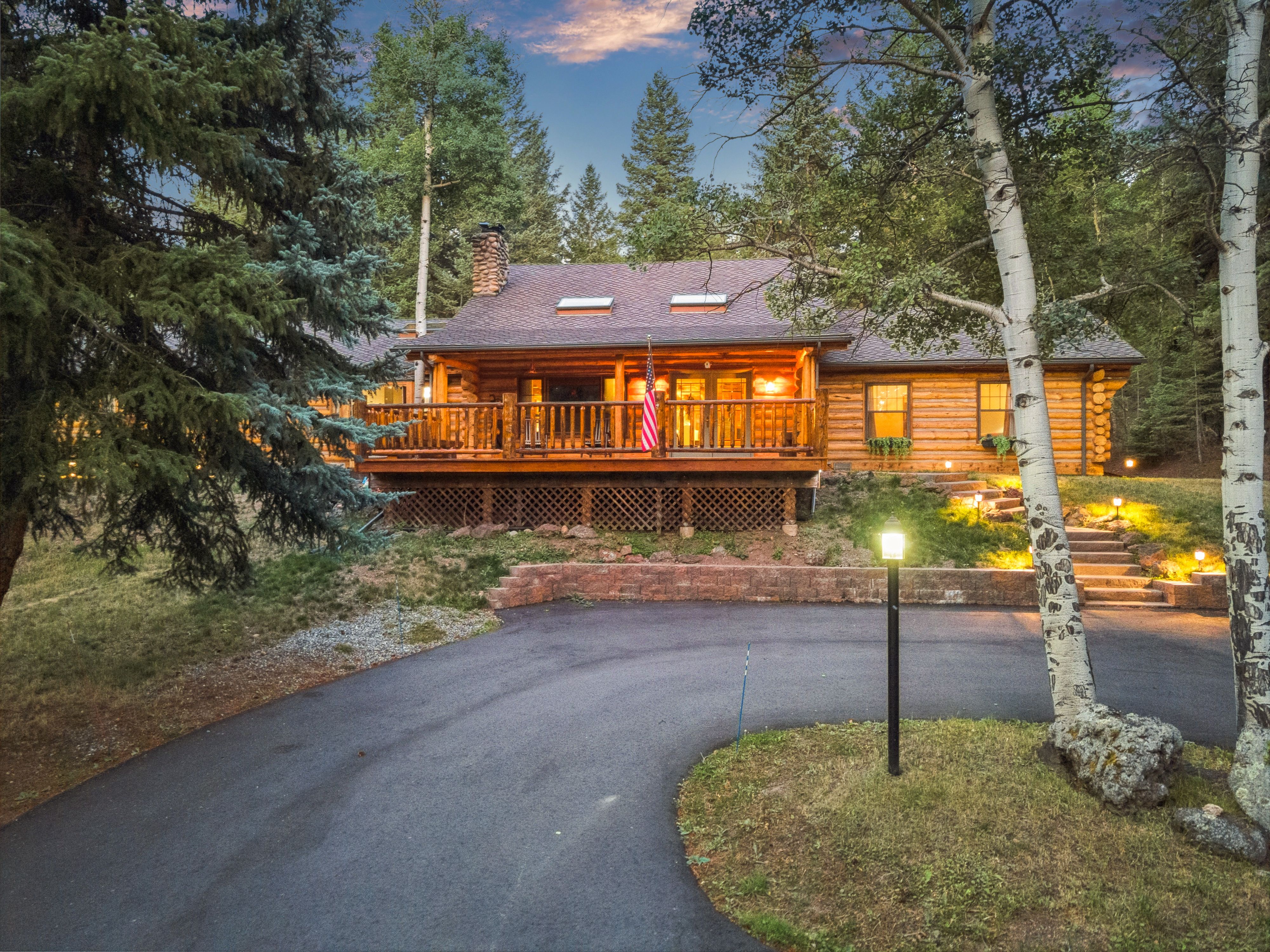 Escape to the Comforts of a Mountain Log Home