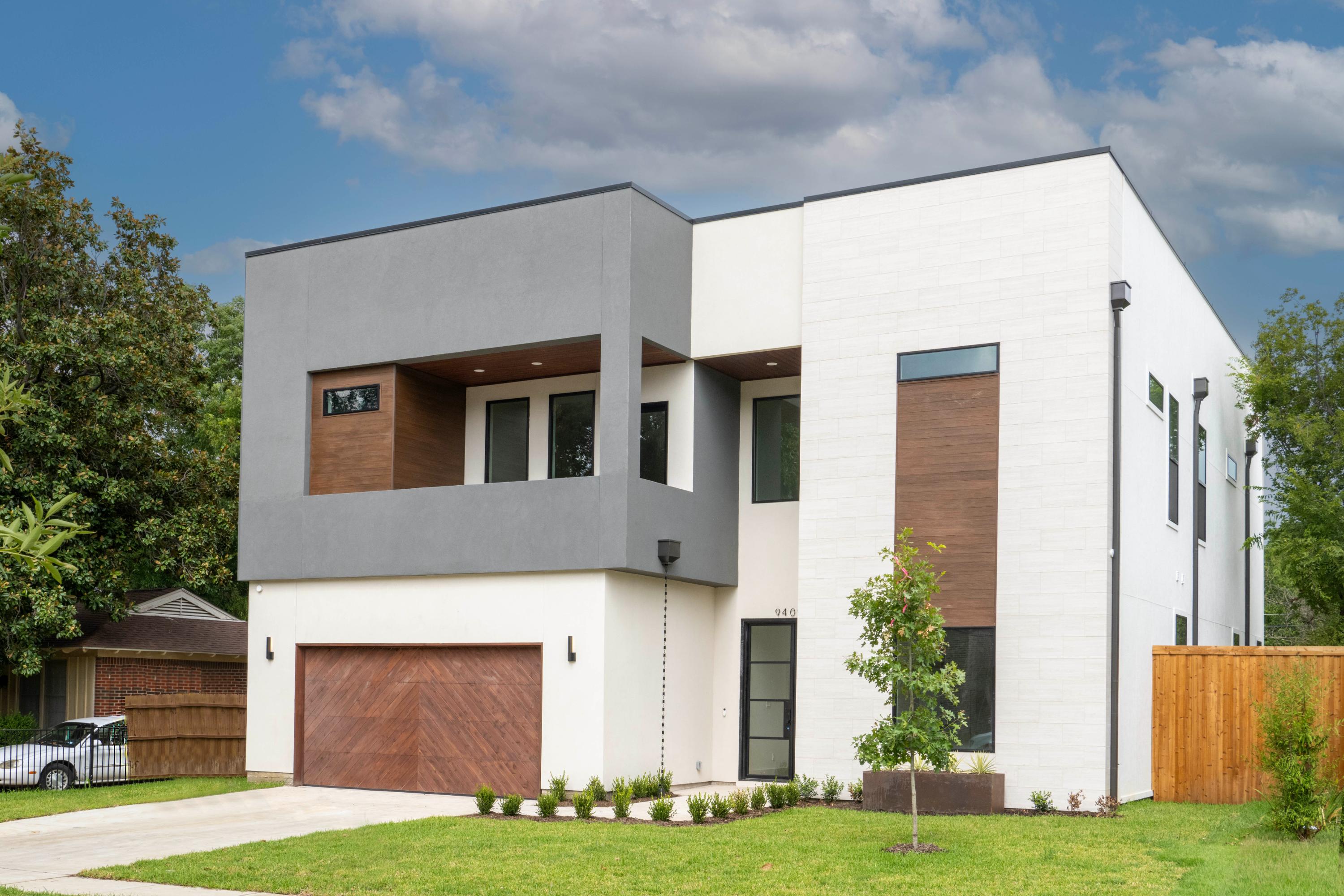 MODERN 2-Story home in Midway Hollow