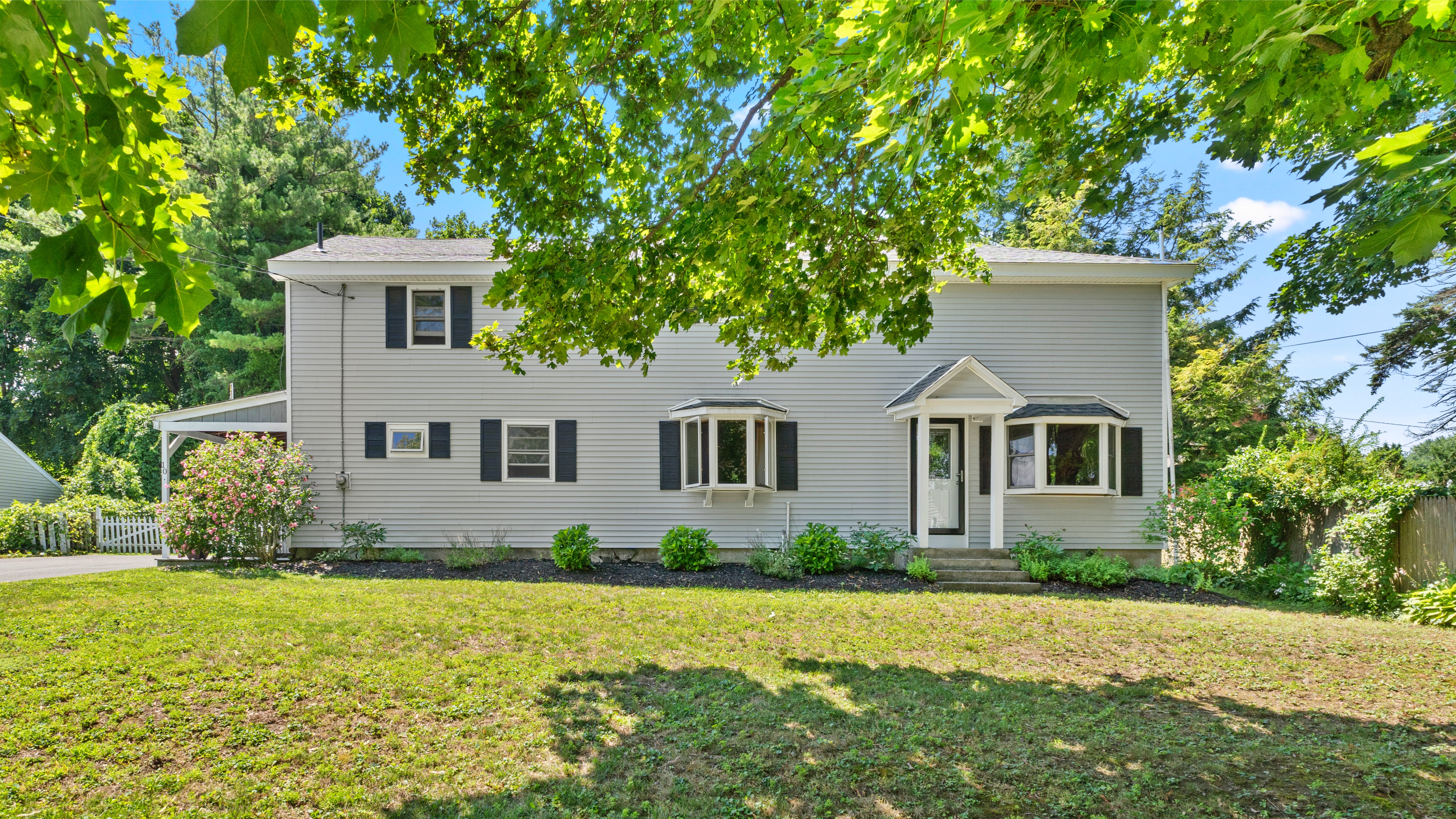 Spacious 4-Bedroom Home with Pool in Southeast Pittsfield