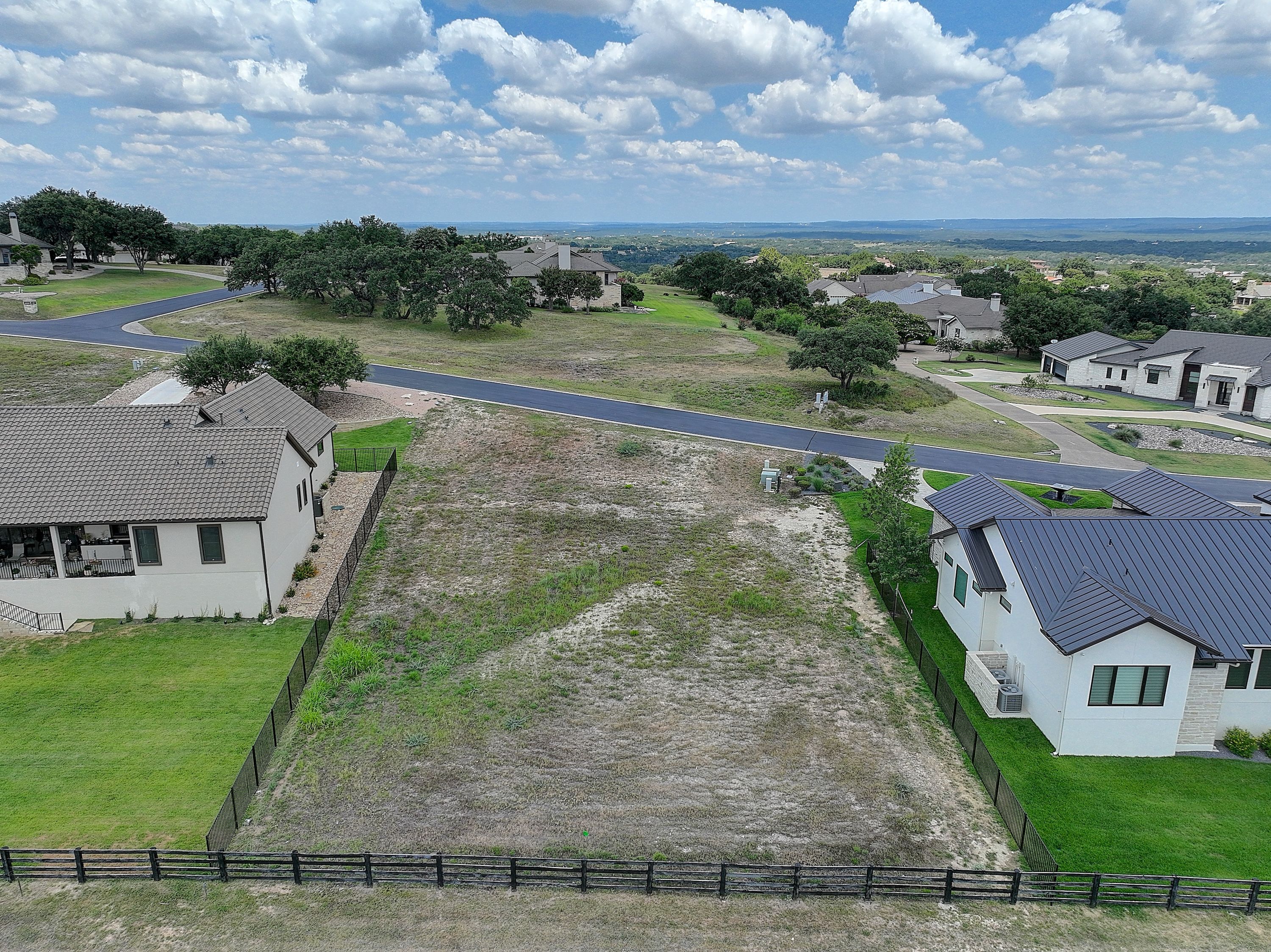 1409 Majestic Hills Boulevard, Spicewood, TX 78669