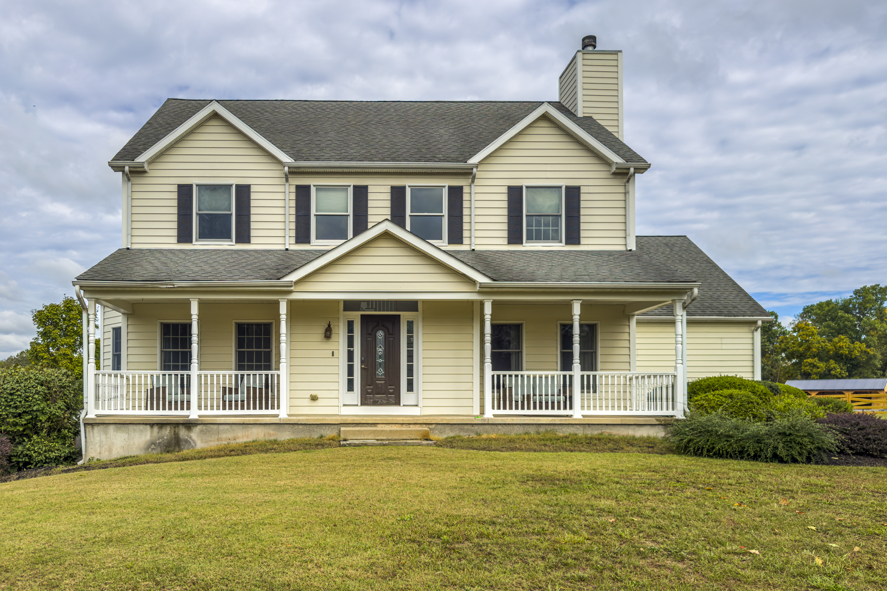 Modern Farmhouse on Beautiful Acreage