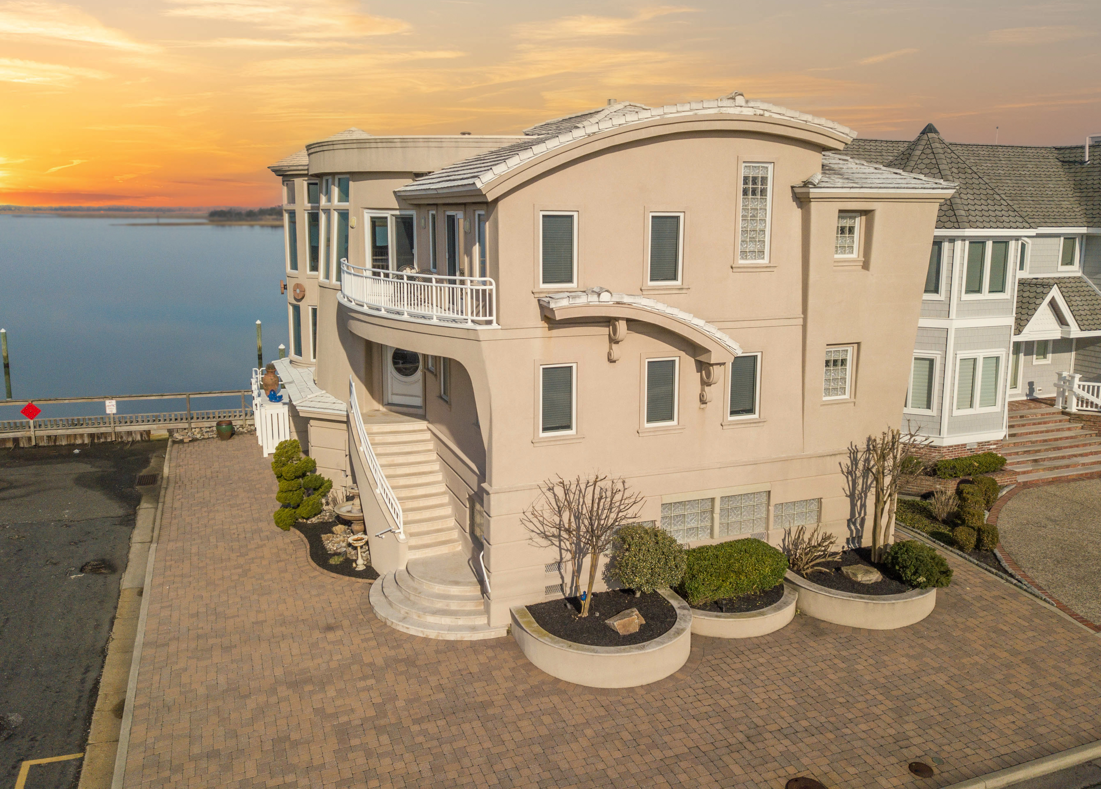 Unobstructed Bay Views