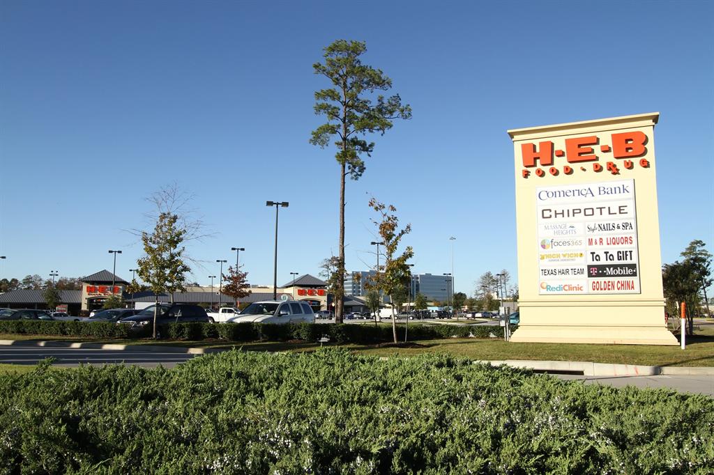 Baytree Dr, Houston, TX 77070