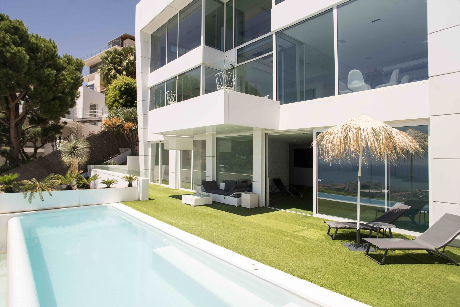 Spectacular design villa with amazing sea views in Levantina, Sitges