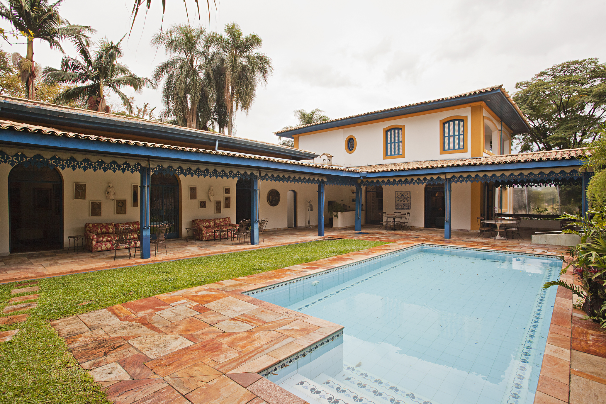 Stunning colonial-style house