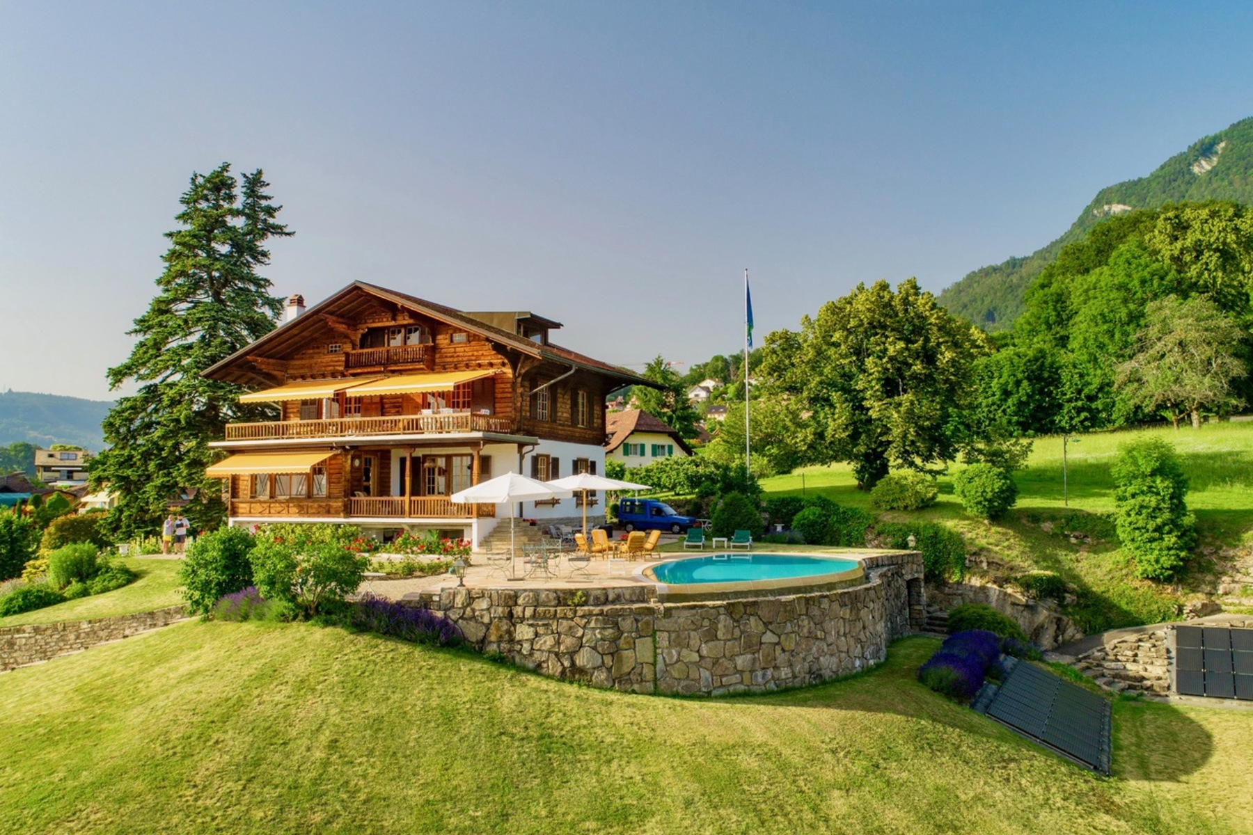 2 Properties including a luxurious chalet with panoramic views