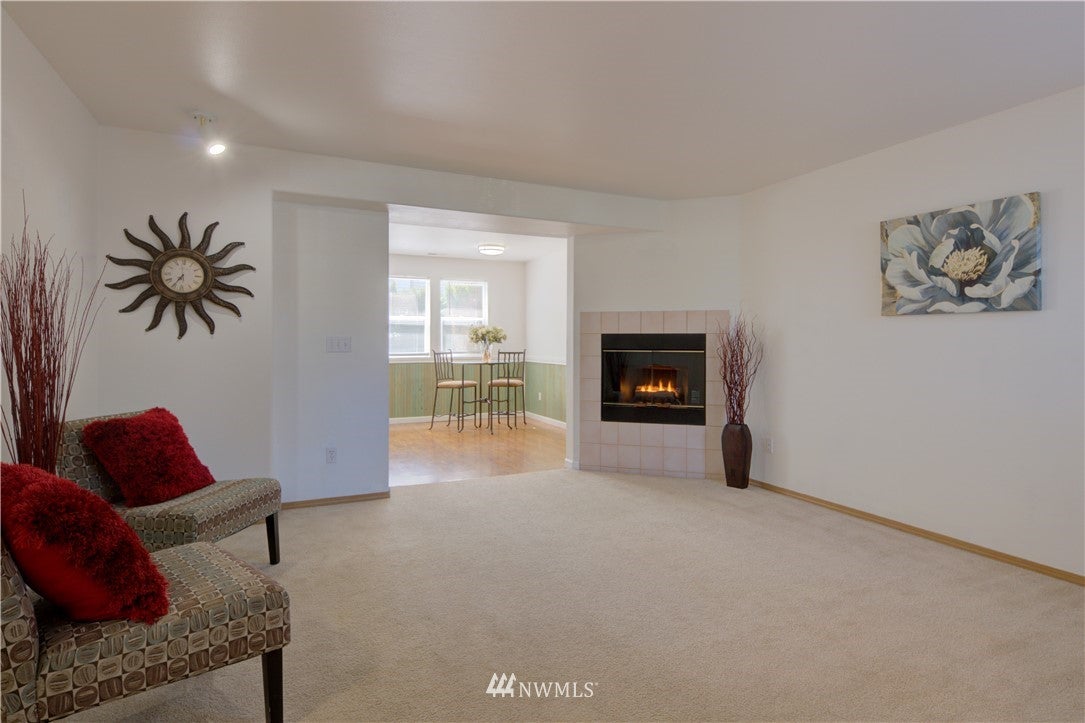 62nd St, Puyallup, WA 98372 #1