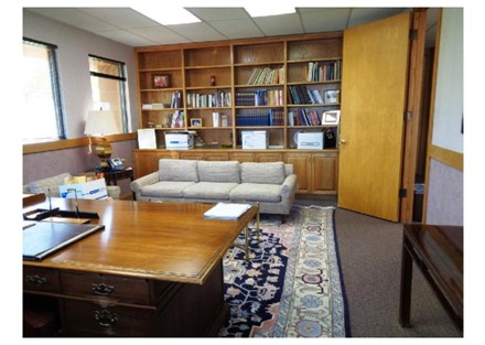 Executive Office in Avail Suite