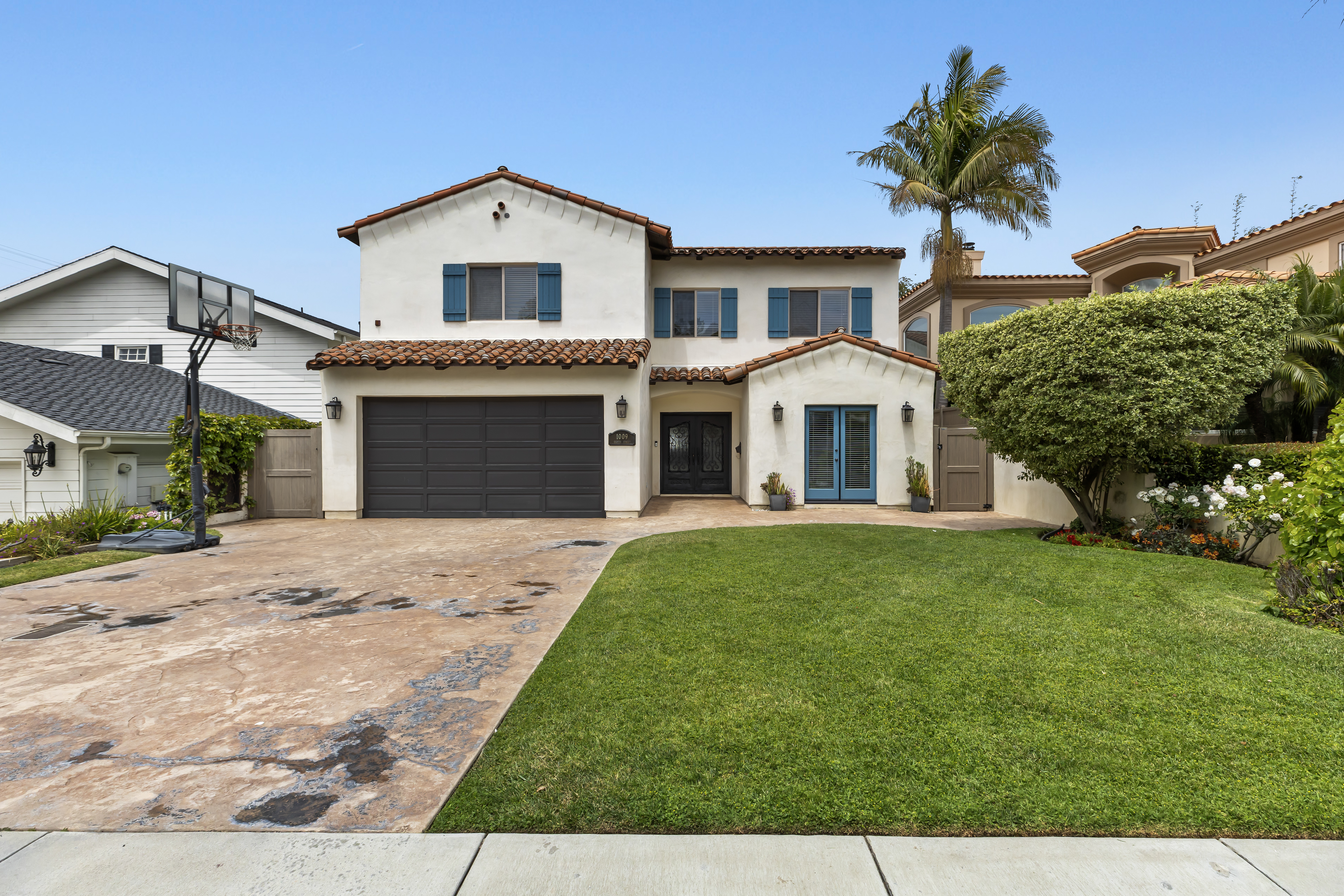 1009 Eighth Street, Manhattan Beach, CA 90266