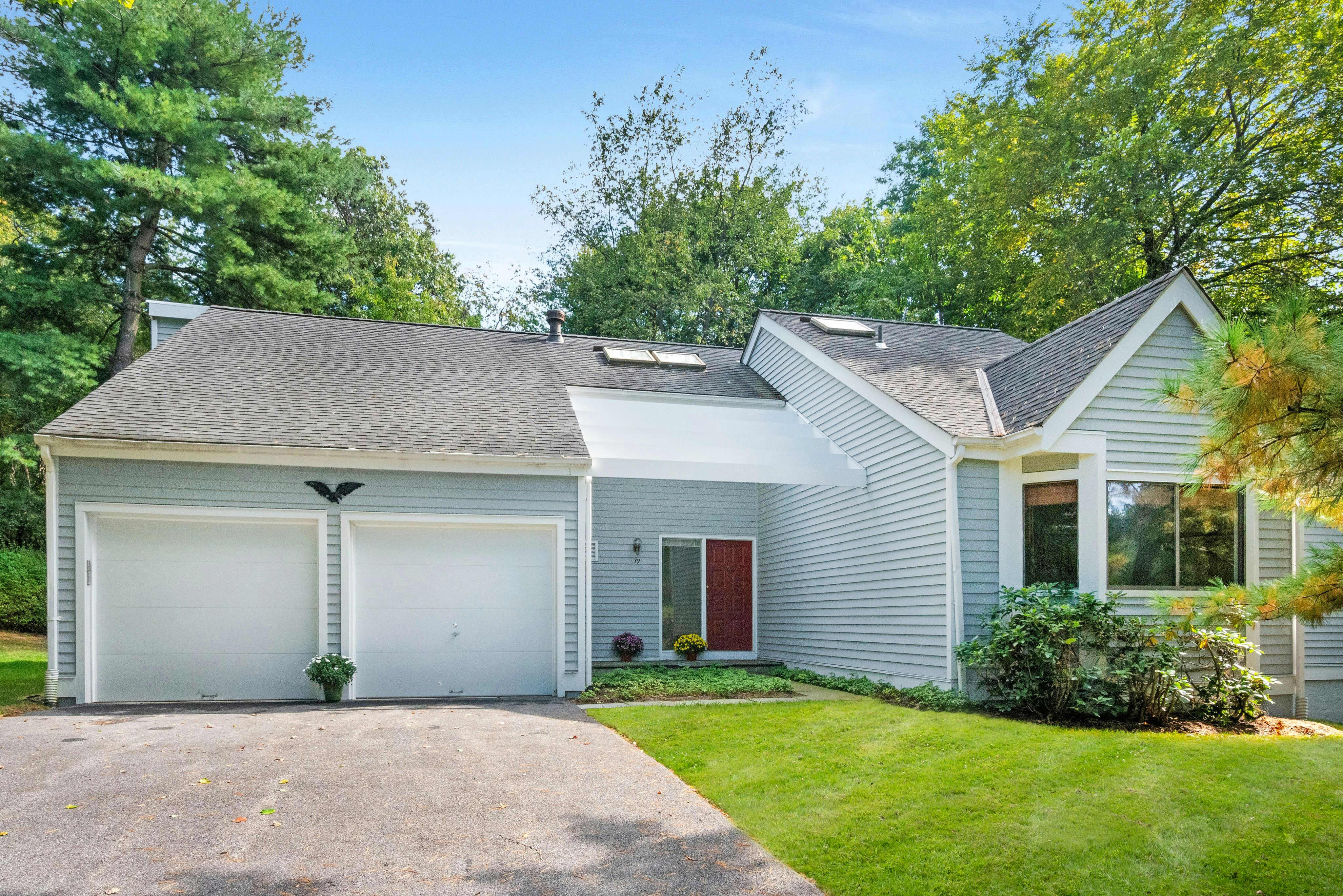 Bright Inviting Home In The Acclaimed Irvington School District