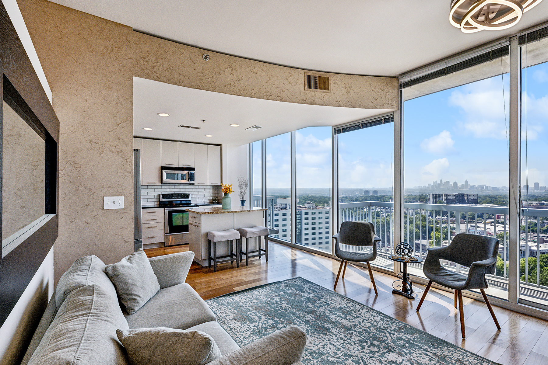 Gorgeous Condo With Breathtaking Views in Buckhead