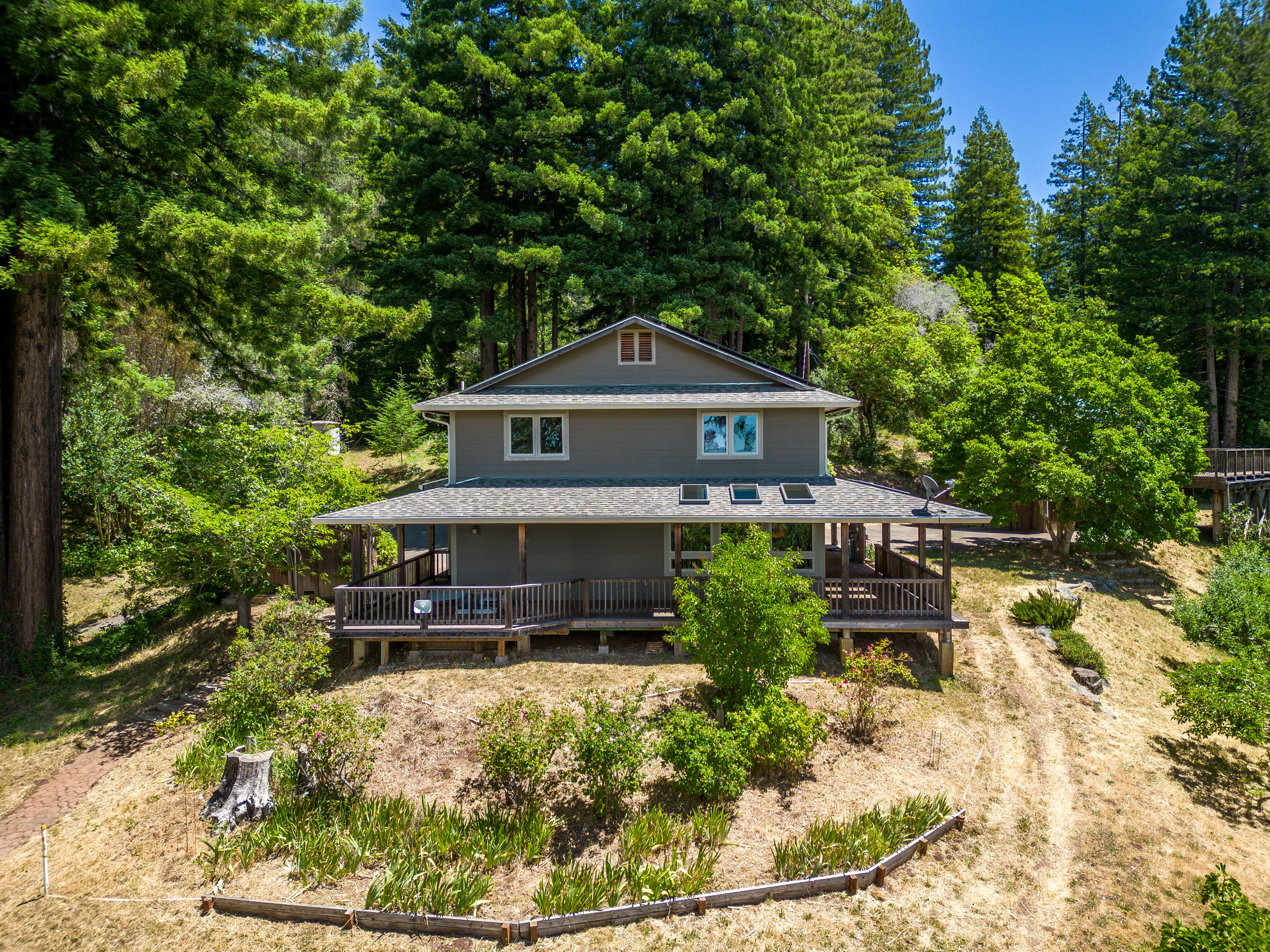 Rural Equestrian Paradise in Mendocino County