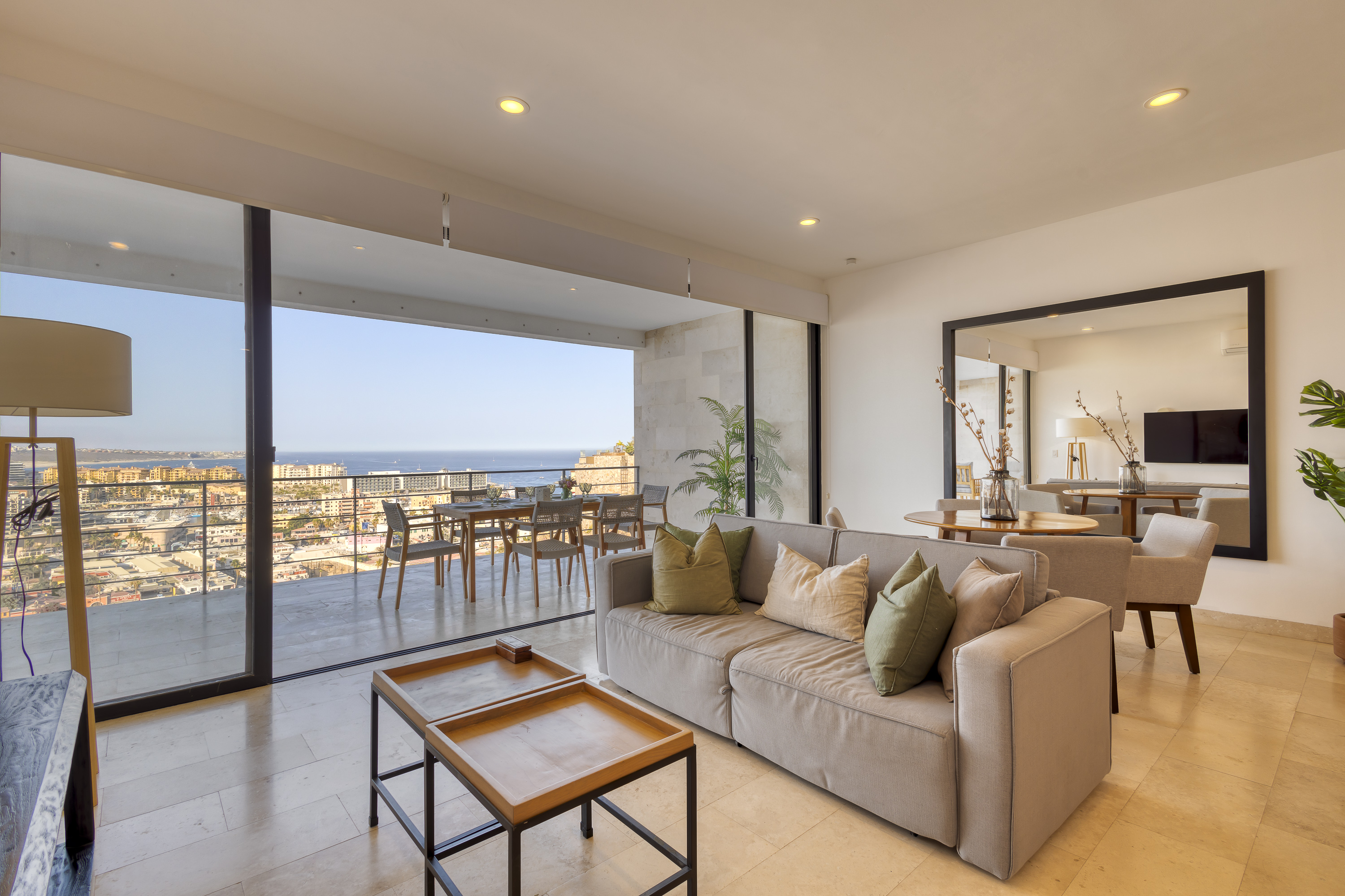 Condo 602, Montemar