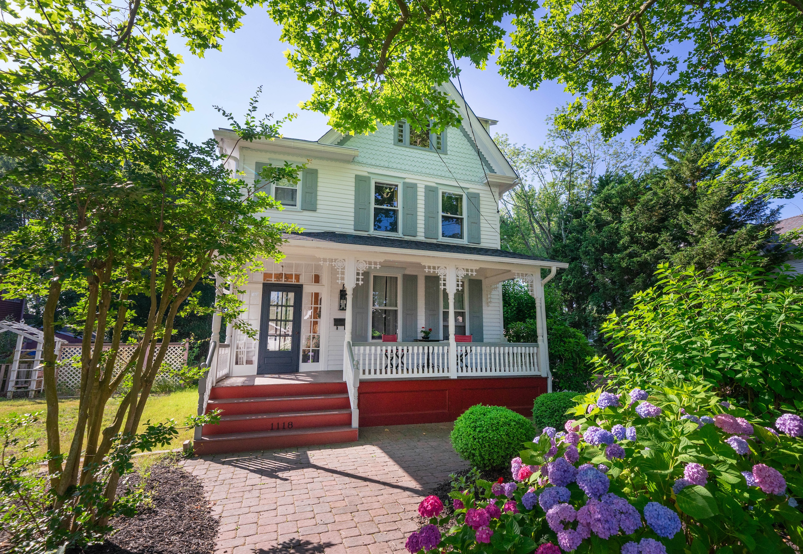 1980 Queen Anne Victorian