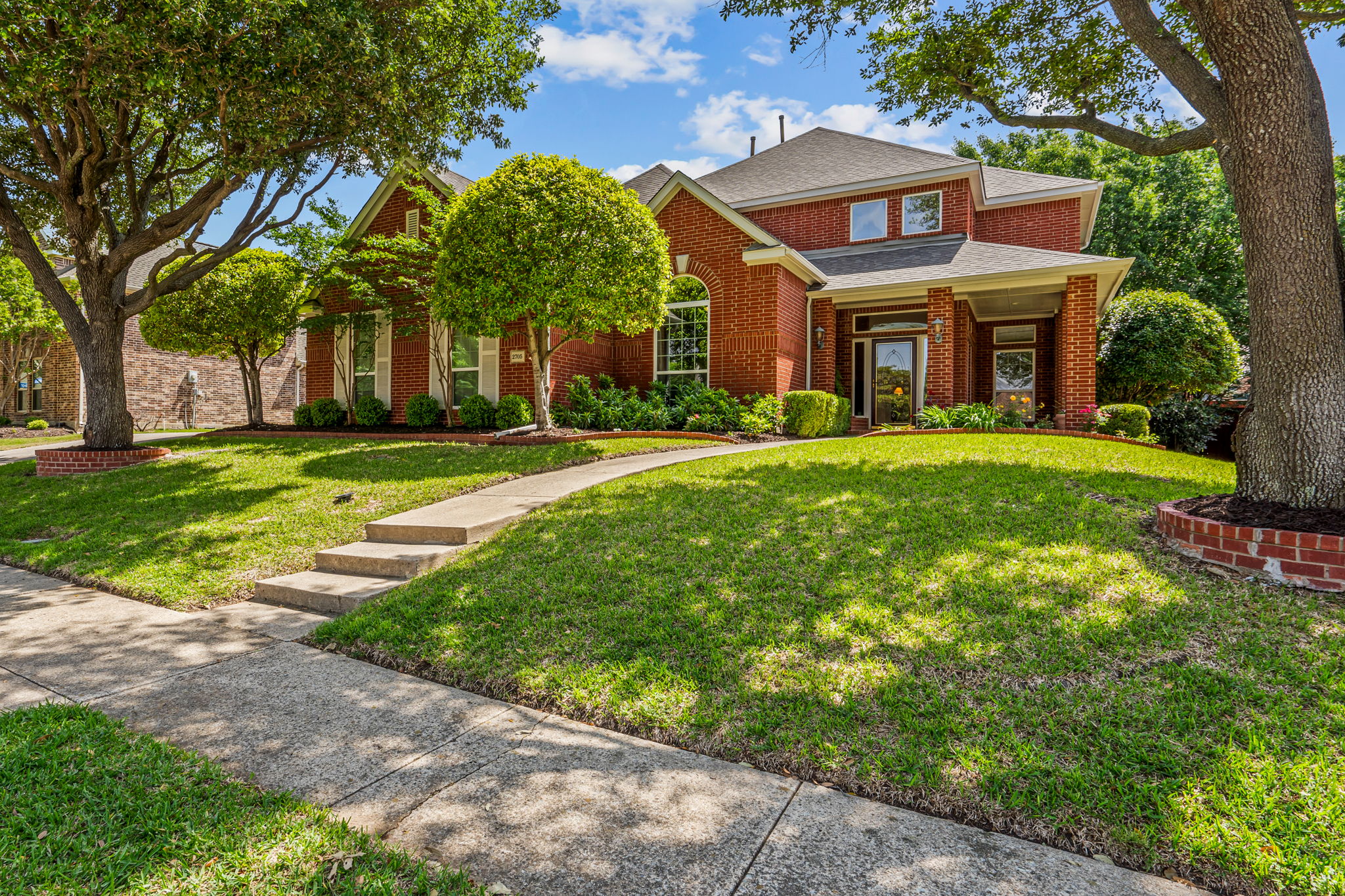 Discover Tranquility at 2705 Greenview Dr.