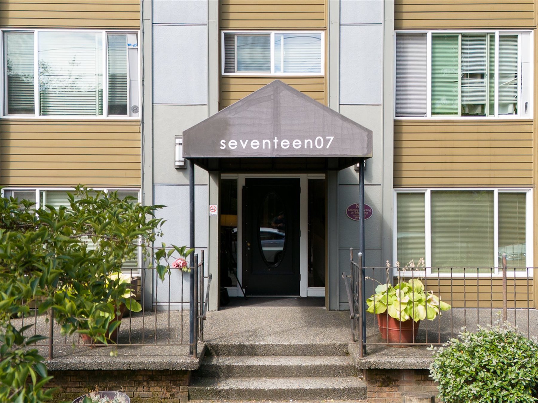 Welcome to Seventeen07 Condominiums