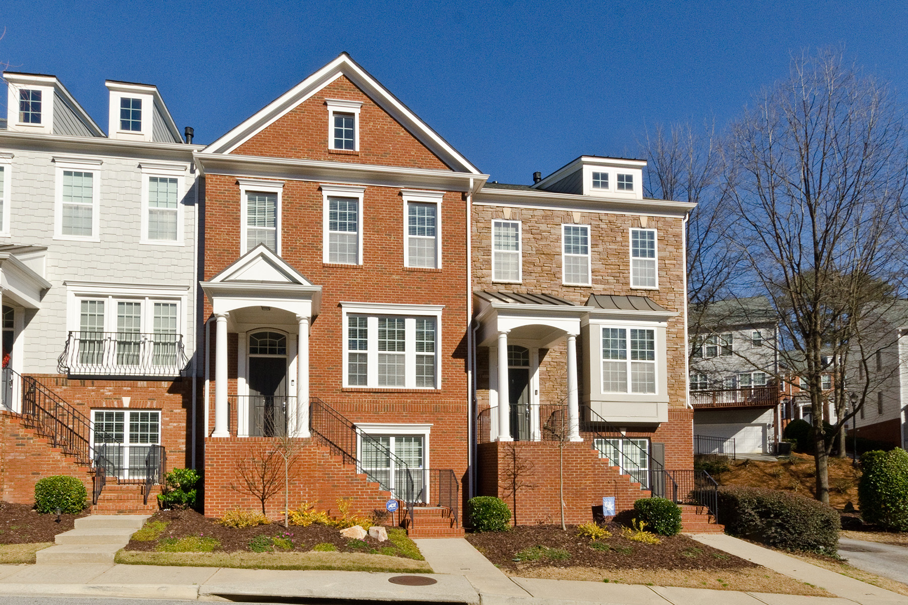 Gorgeous Brookhaven Townhome