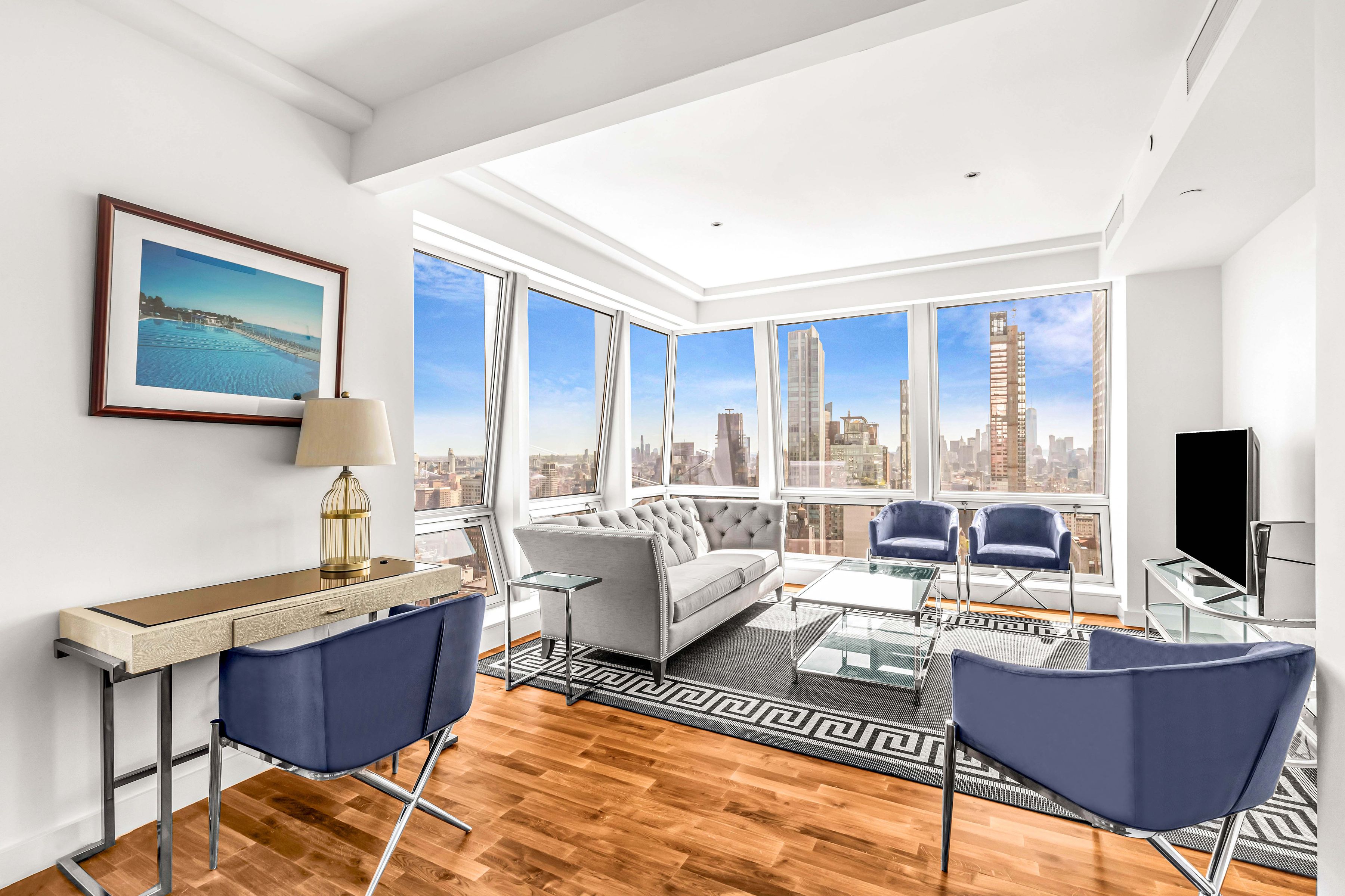 Dramatic Views: 2 Bed/2.5 Bath High Floor Condo