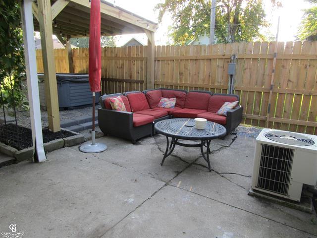 Wells St, Port Huron, MI 48060 #1
