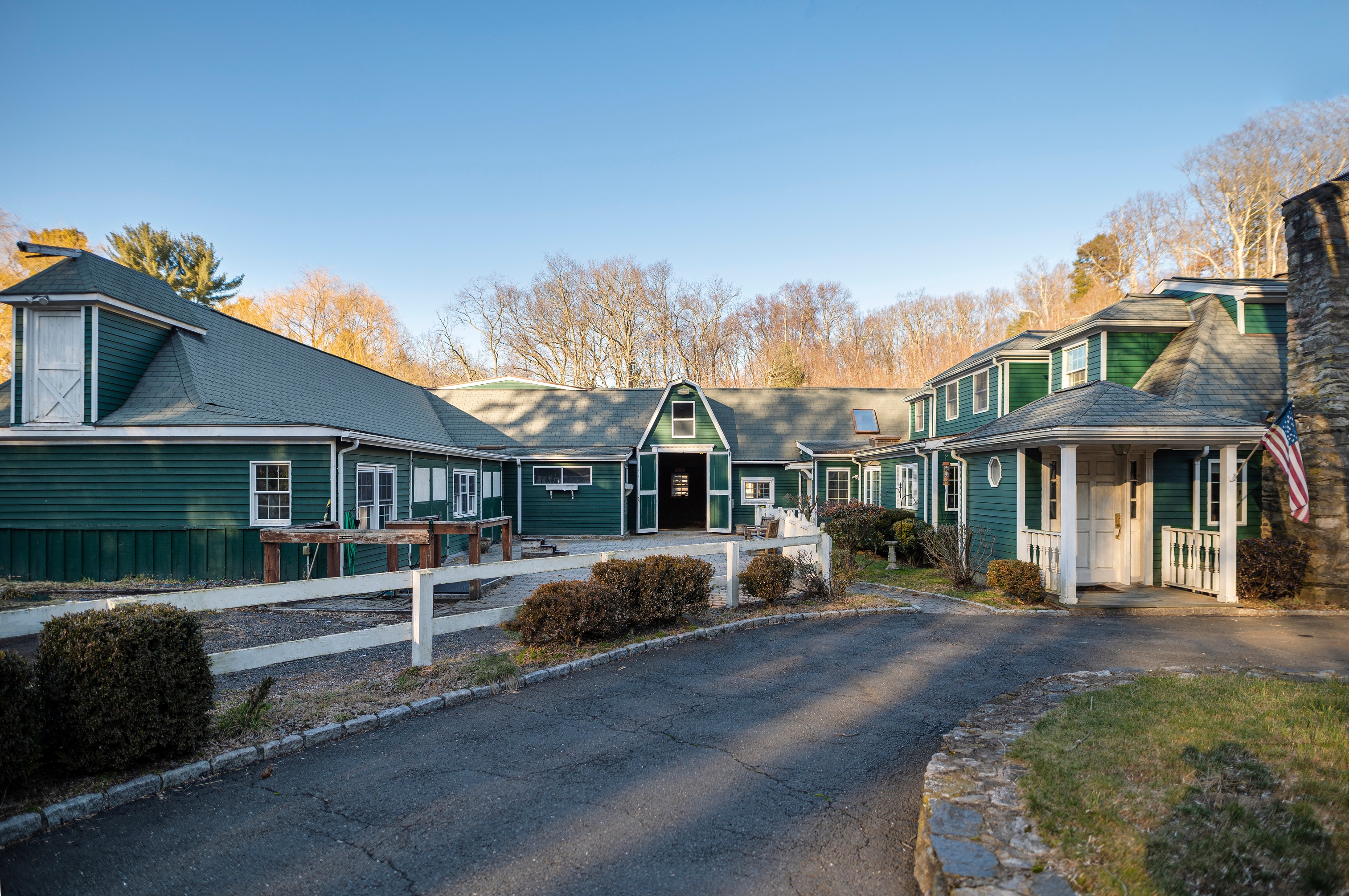 Homes for sale in Stamford | View 107 June Road | 3 Beds, 2 Baths