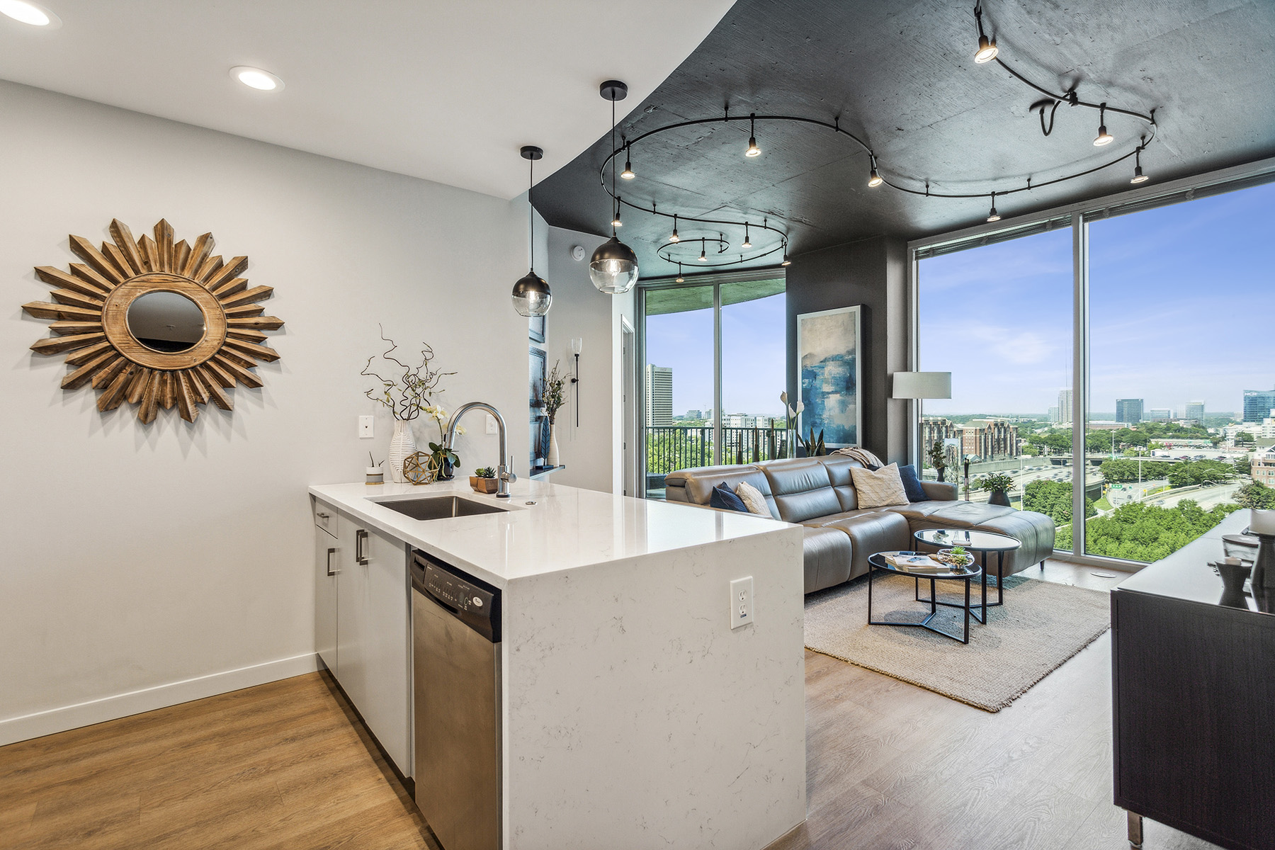 Stunningly Renovated 2/2 Corner Unit In A Vibrant Downtown High Rise