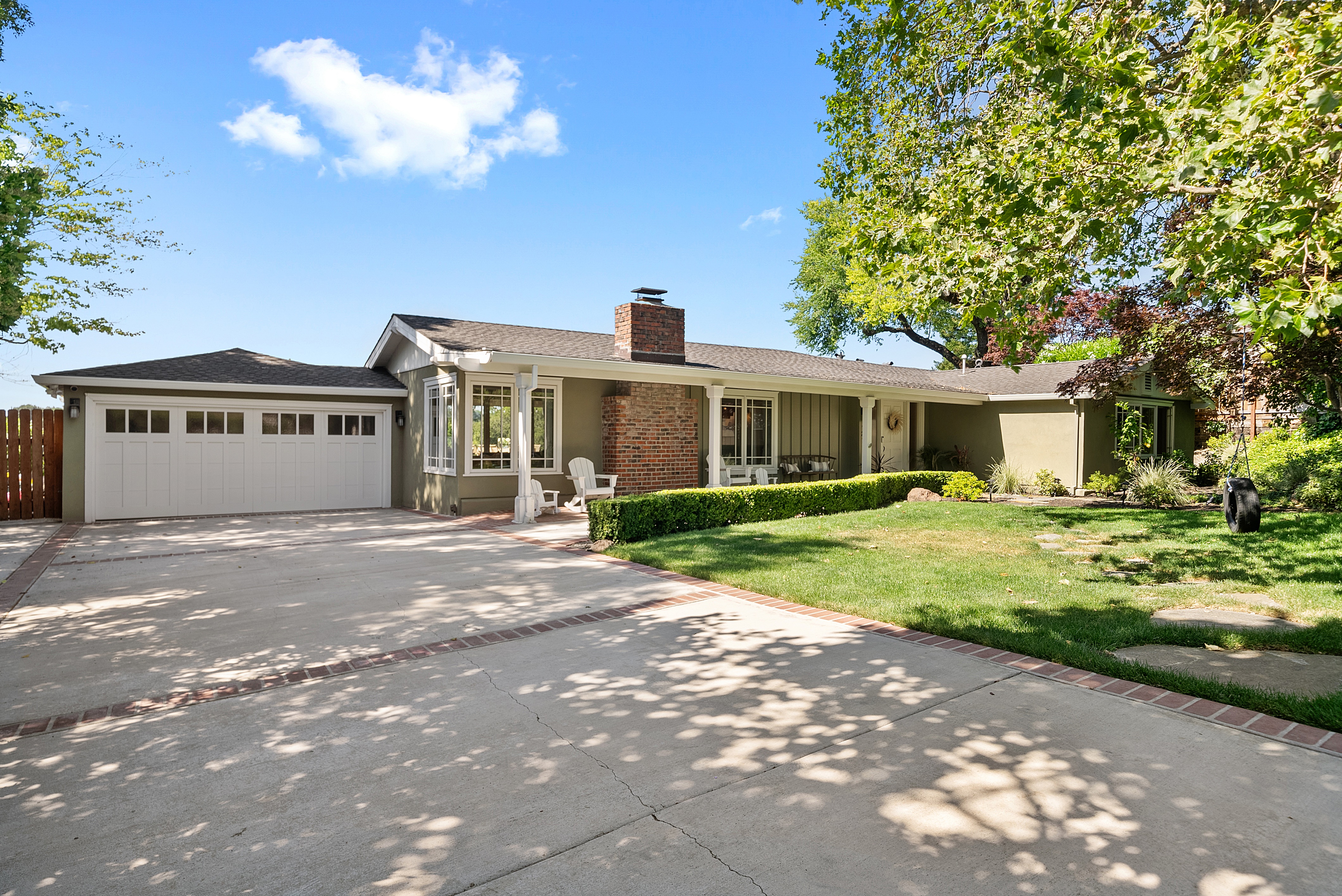 Orinda Hillside Views