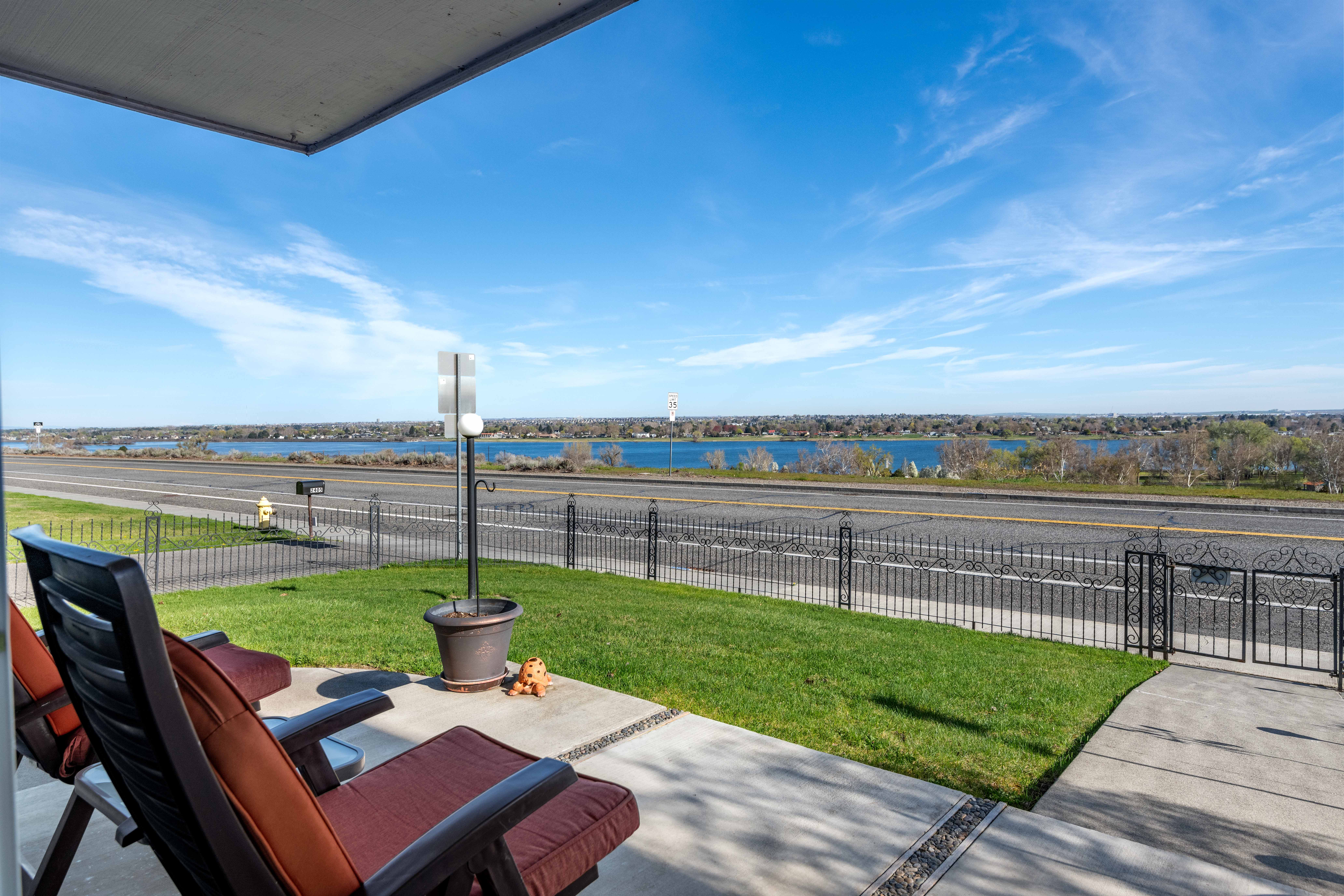 Completely Updated with Columbia River Views