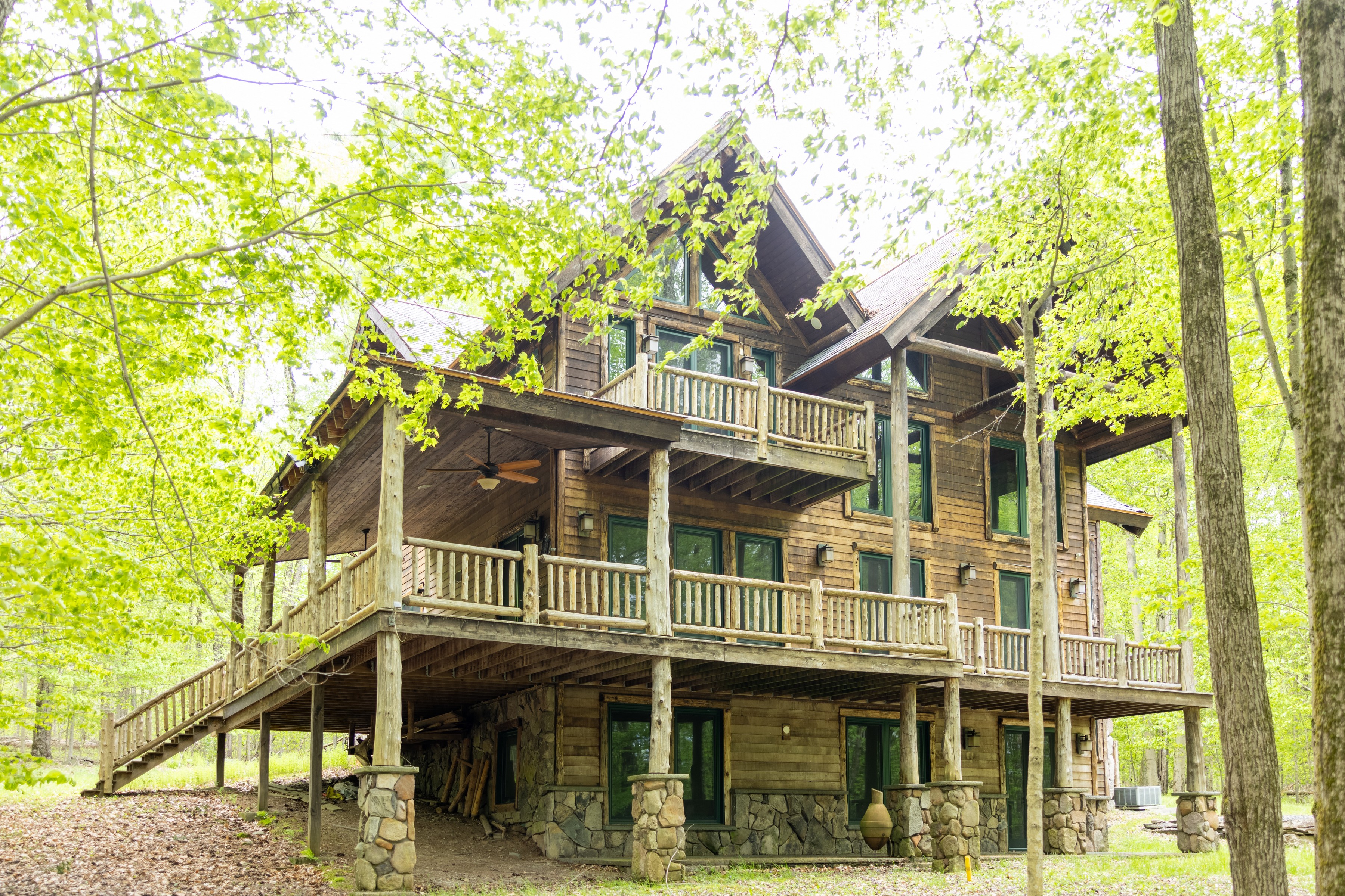 Pine Bear Inn at The Chapin Estate