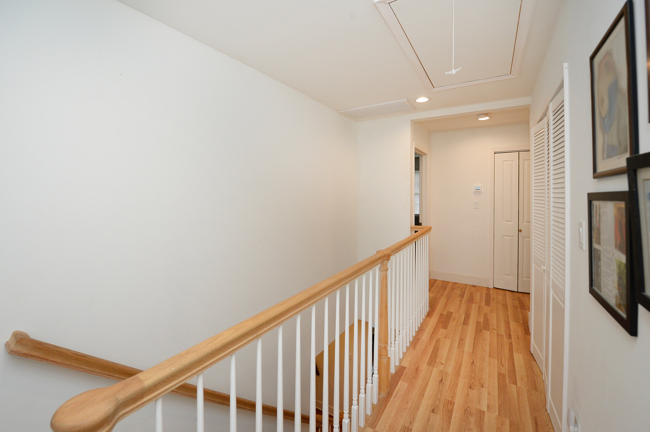 26 Steuben Ave, Westwood, NJ 07675