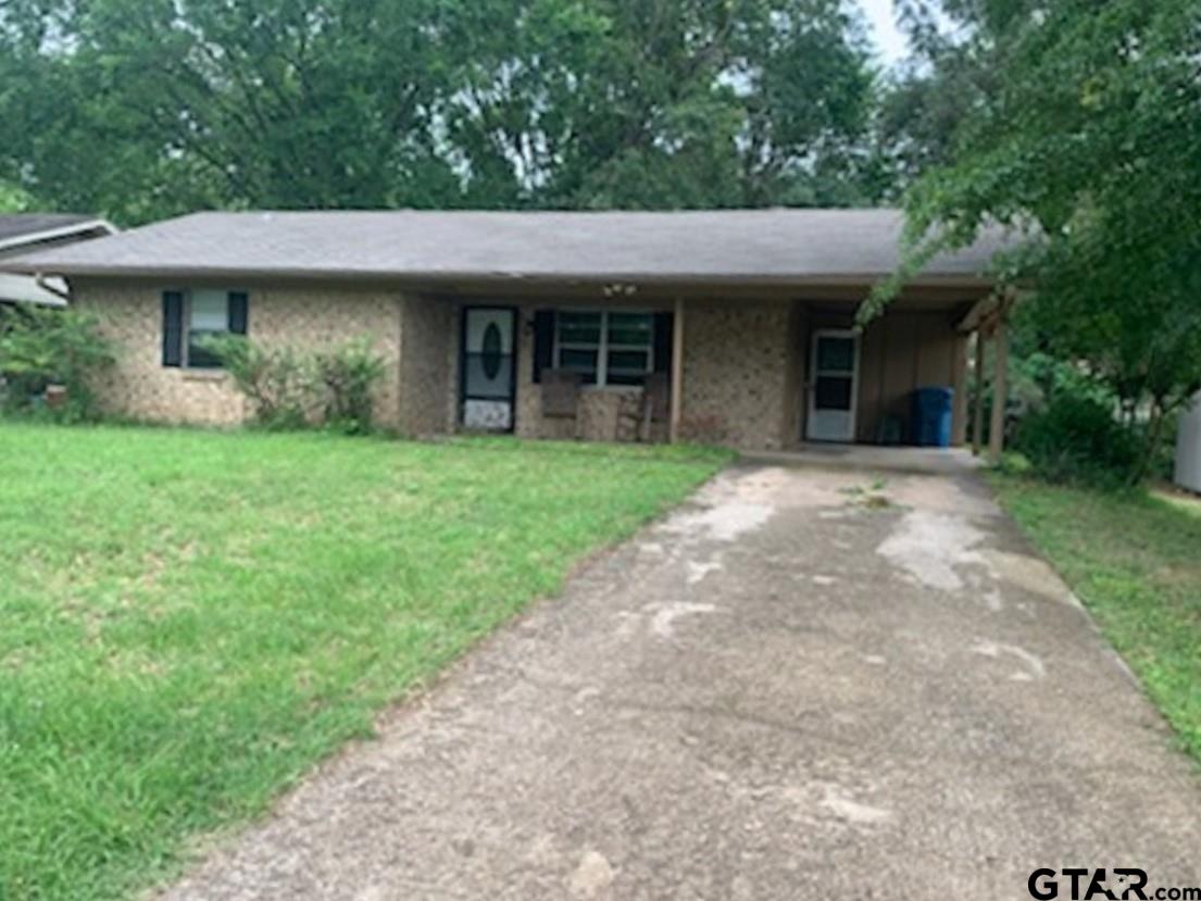 Tucker St, Lindale, TX 75771