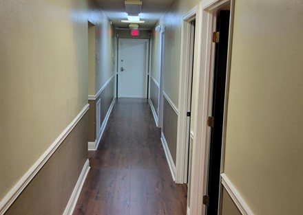 1015 N. Stone St-Hallway