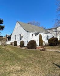 Hillside Ave, New Hyde Park, NY 11040 #1