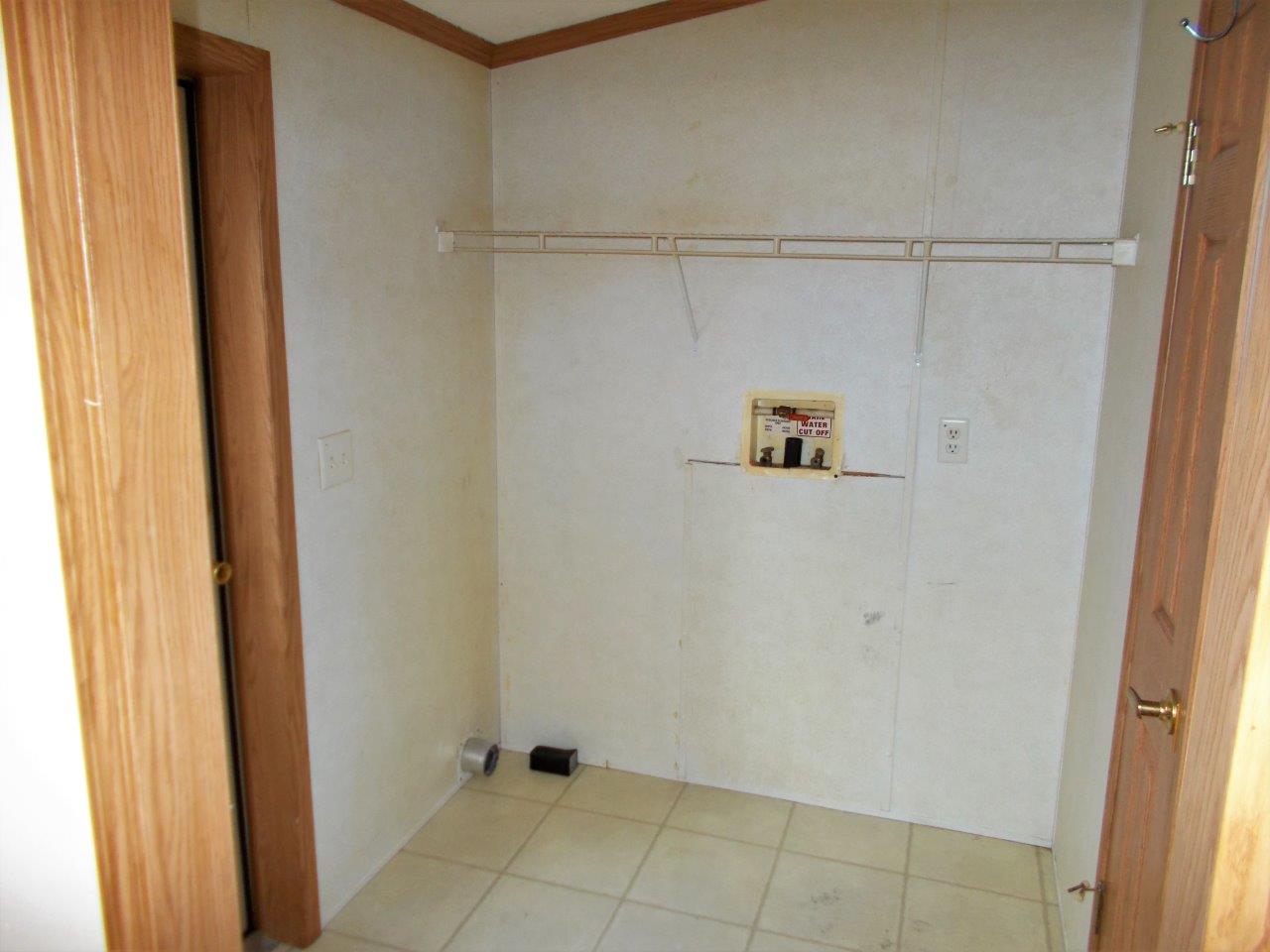 Country Manor St, North Vernon, IN 47265 #1